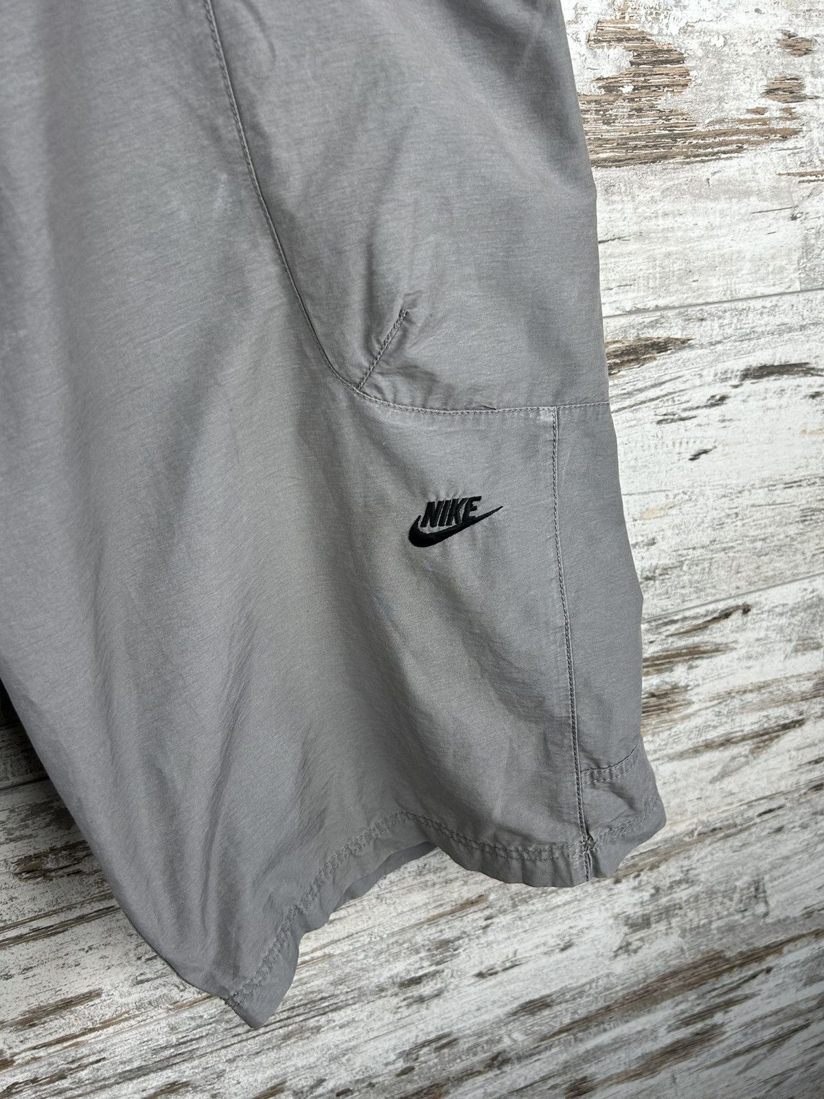 Nike × Vintage Mens Vintage Nike Cargo shorts streetwear y2k rare drill acg Size US 36 / EU 52 - 6 Thumbnail