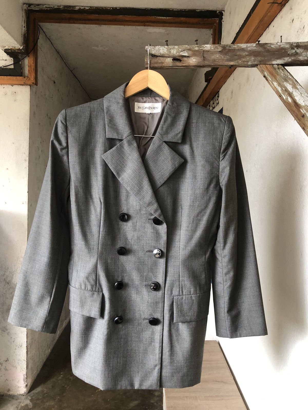 Yves Saint Laurent Vintage Yves Saint Laurent Double Breasted Blazer Jacket Size XS / US 0-2 / IT 36-38 - 7 Thumbnail