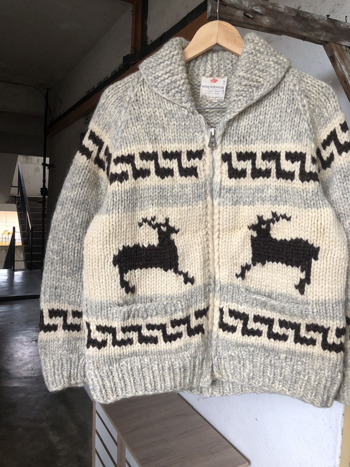 Handmade Polo Ralph Lauren Design Hand Made Colored Knit Jacket Size US S / EU 44-46 / 1 - 5 Thumbnail