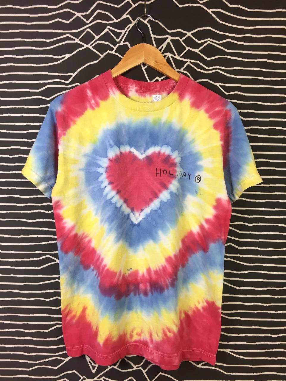 Holiday Brand Love Tie Dye Streetwear Tee Size US M / EU 48-50 / 2 - 1 Thumbnail