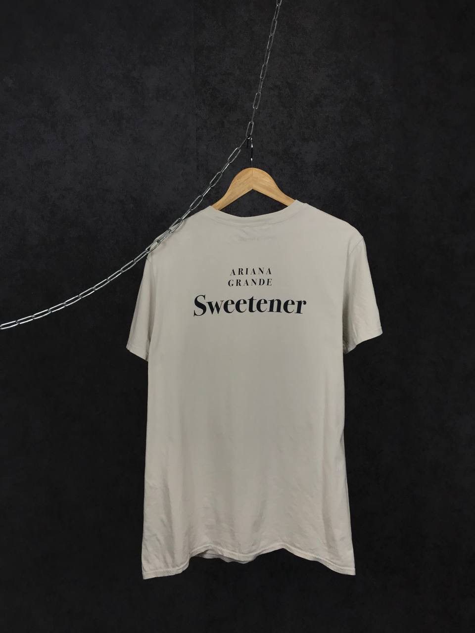 Band Tees Ariana Grande band pop overprinted tee Size US M / EU 48-50 / 2 - 4 Thumbnail