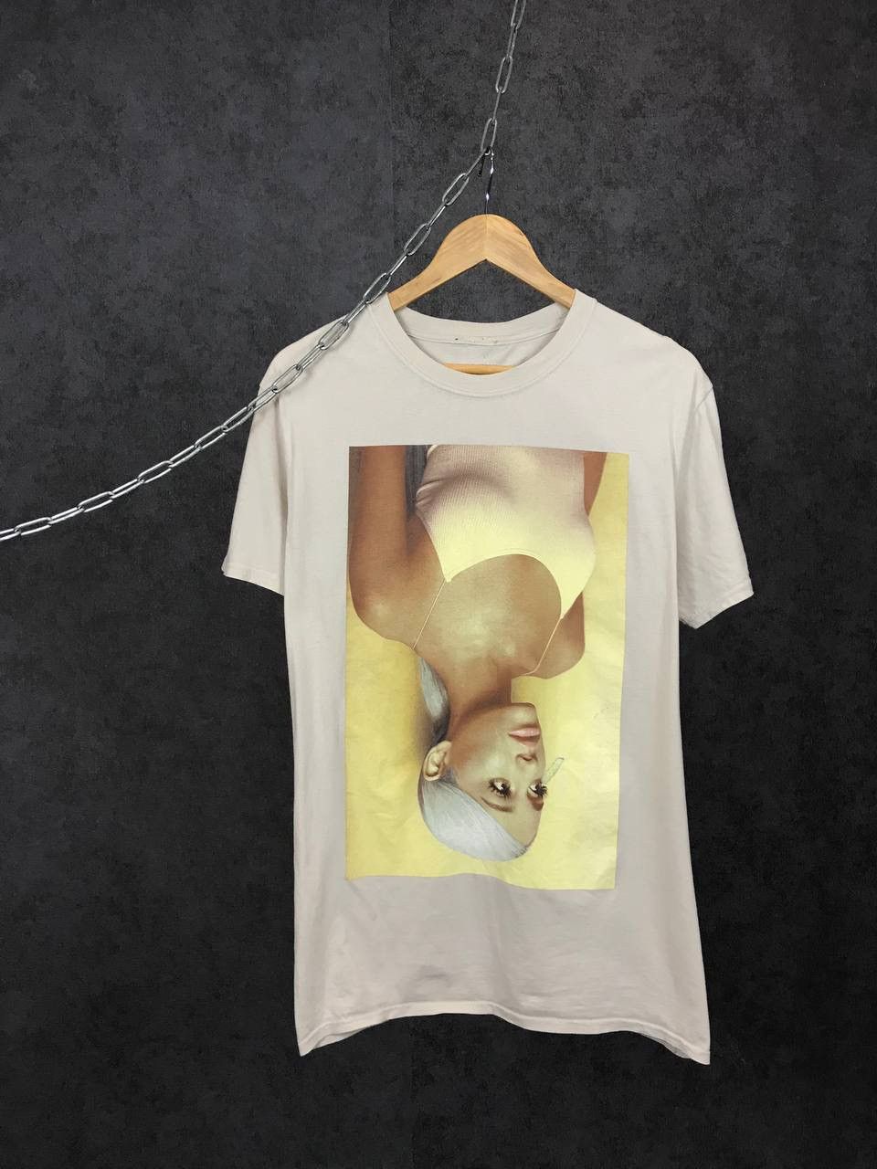 Band Tees Ariana Grande band pop overprinted tee Size US M / EU 48-50 / 2 - 1 Thumbnail