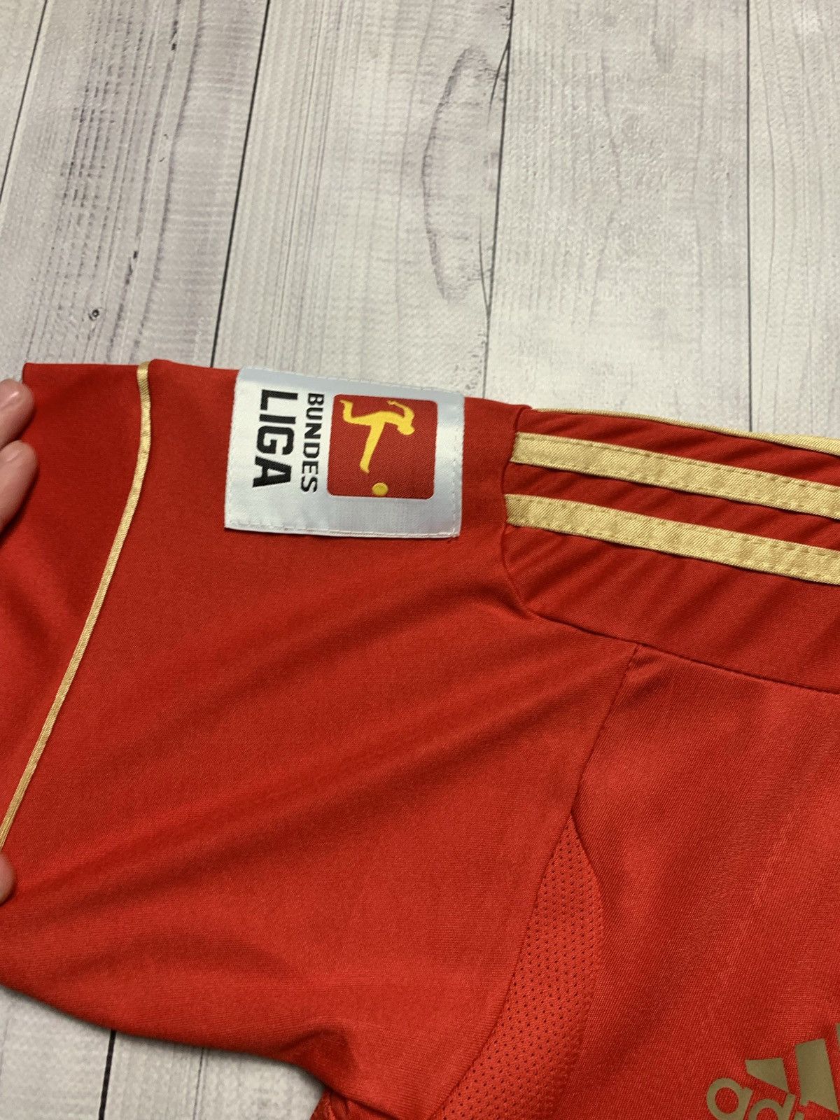Vintage Soccer jersey Bayern Munich robben 10 size Xs Size US XS / EU 42 / 0 - 3 Thumbnail