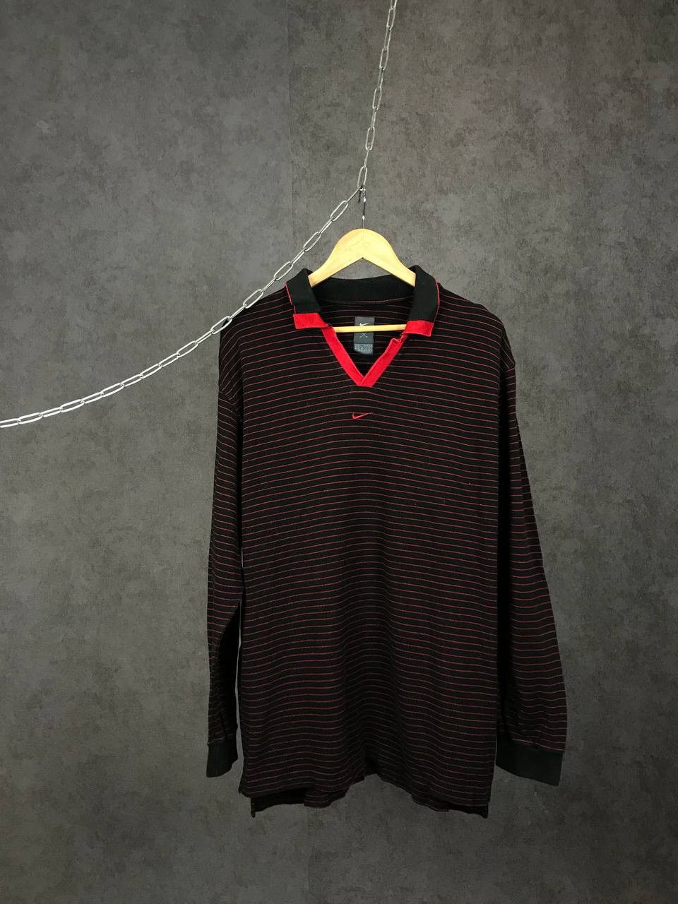 Vintage Nike swoosh streetwear vintage center logo polo sweatshirt Size US L / EU 52-54 / 3 - 1 Thumbnail