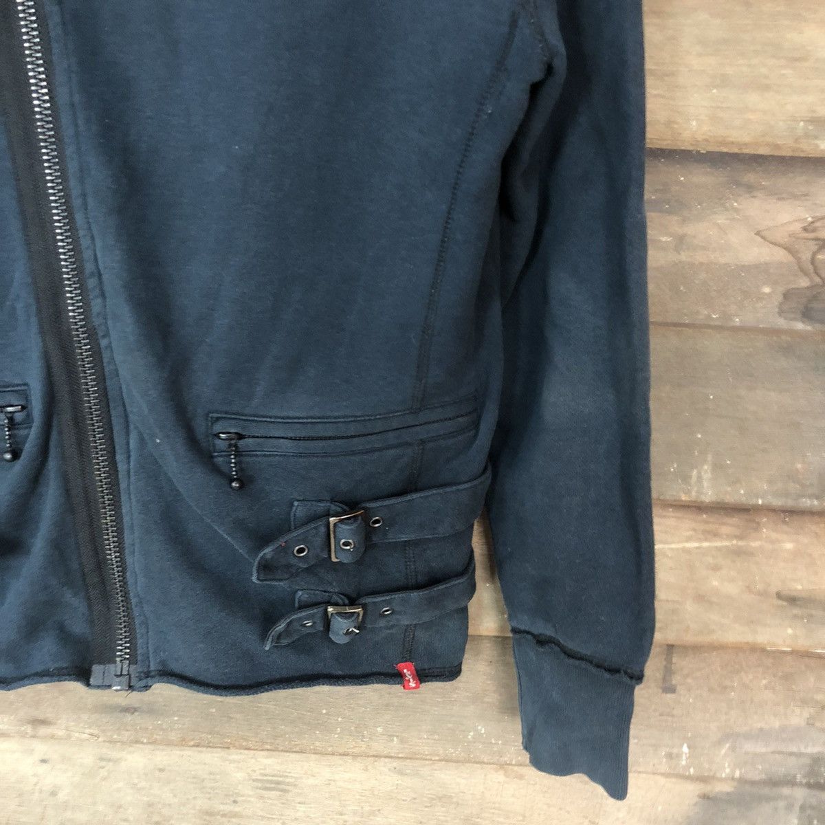Levi's DLL Levis Dark Blue buckle sweater Hoodie #2067 Size US M / EU 48-50 / 2 - 5 Thumbnail