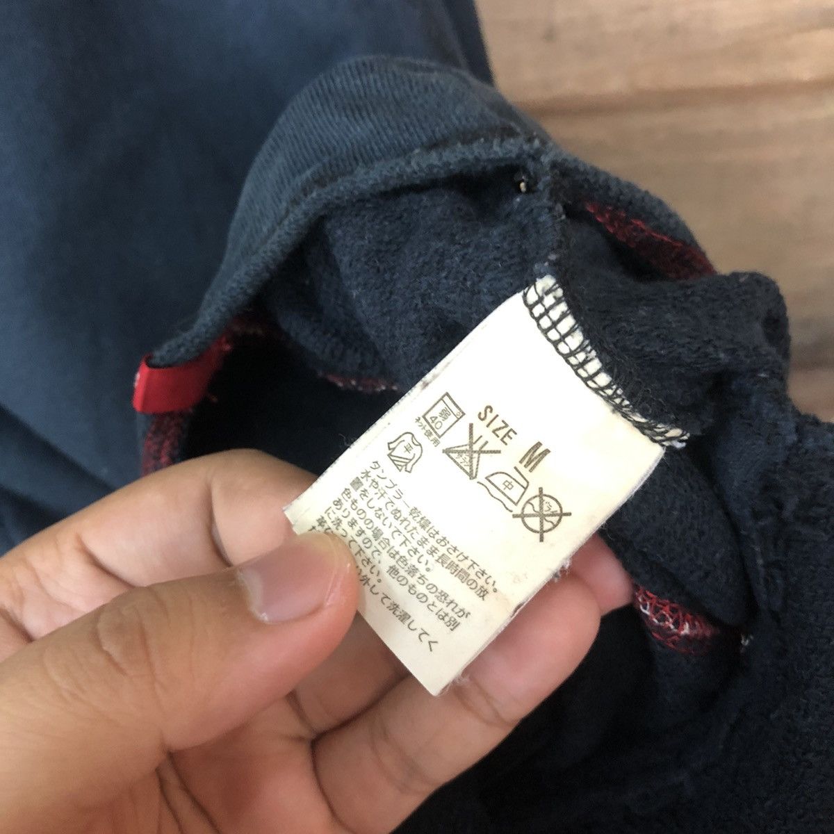 Levi's DLL Levis Dark Blue buckle sweater Hoodie #2067 Size US M / EU 48-50 / 2 - 8 Thumbnail