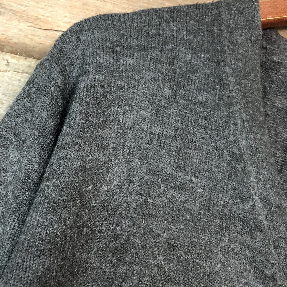 Japanese Brand Gu Black Cardigan knitwear vintage #H033 Size US L / EU 52-54 / 3 - 6 Thumbnail