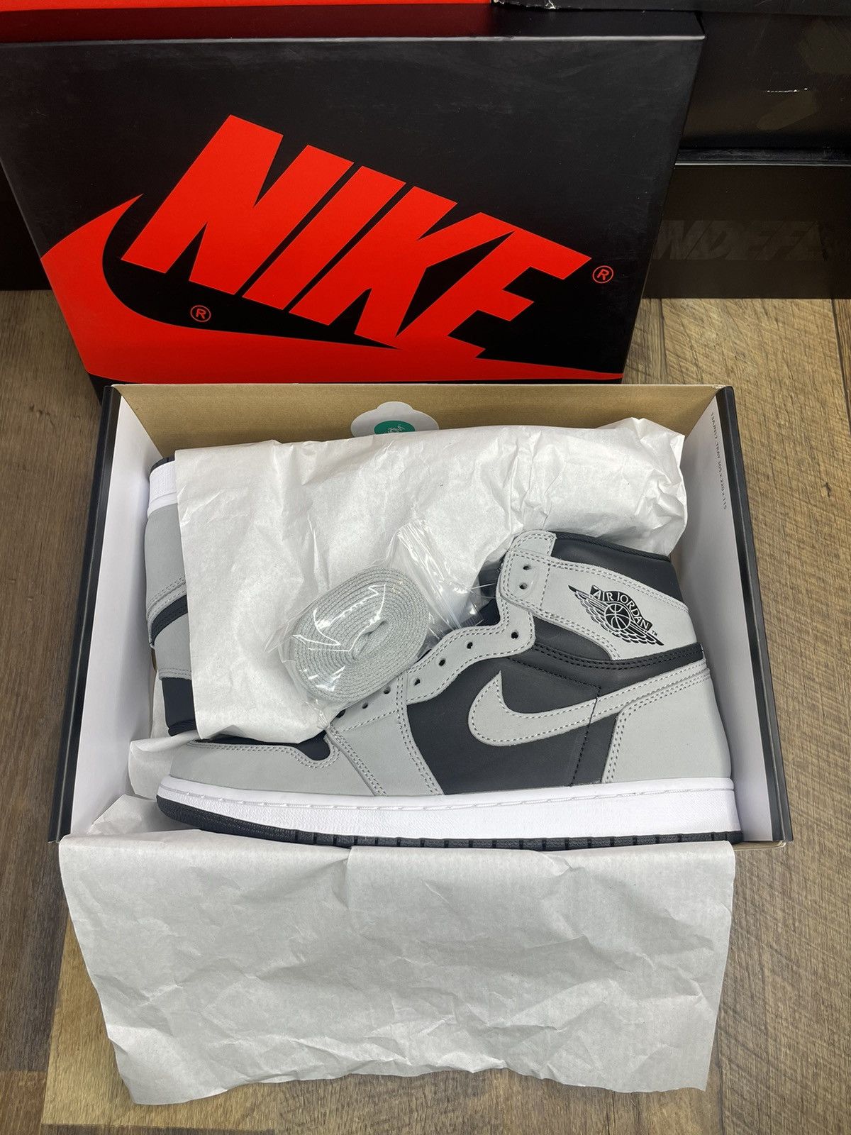 Jordan Brand Air Jordan 1 Retro High OG shadow 2.0 reverse Size US 9 / EU 42 - 7 Thumbnail