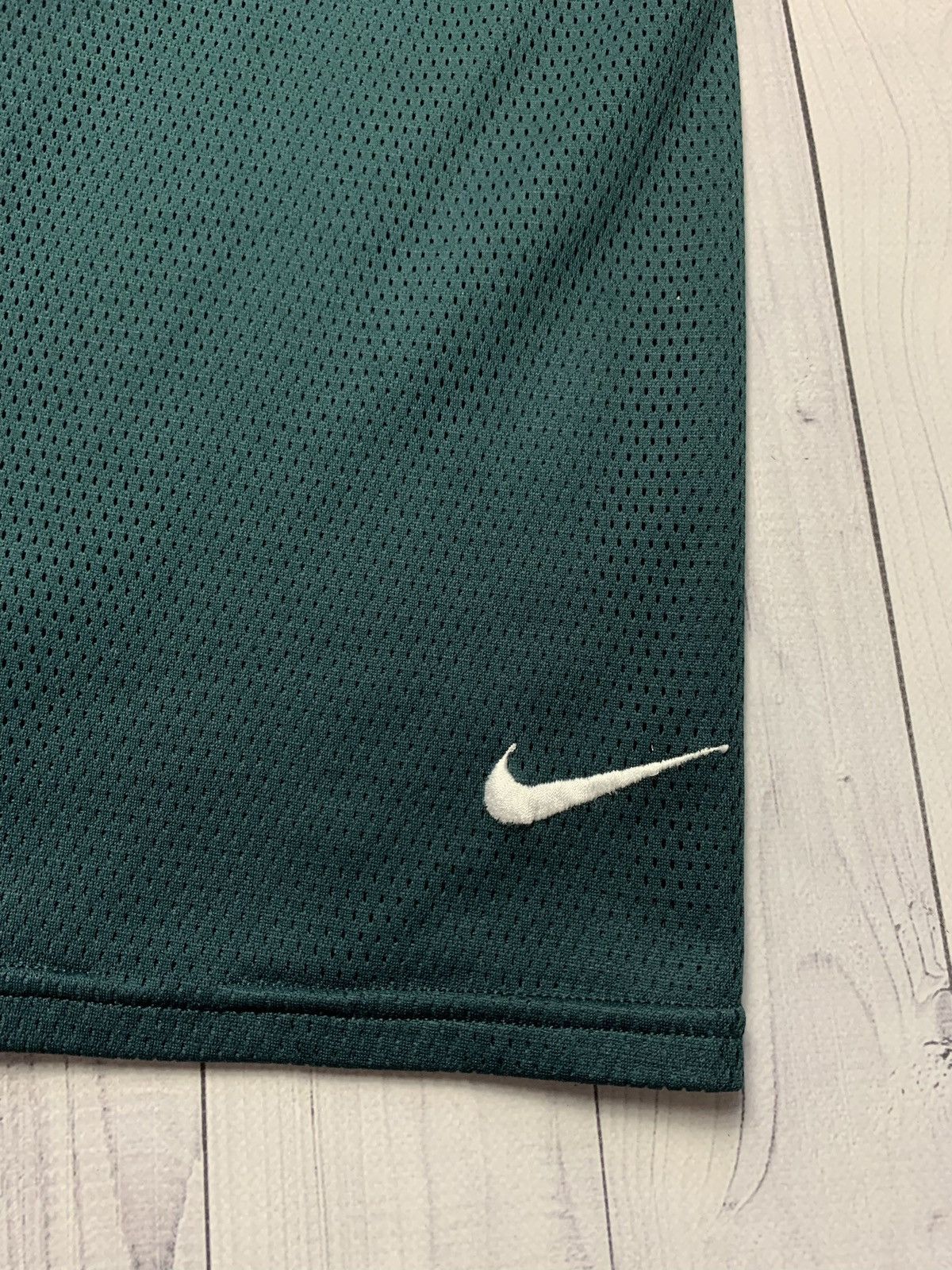 Nike × Vintage Vintage Nike green shorts logo size M USA Size US 32 / EU 48 - 2 Thumbnail