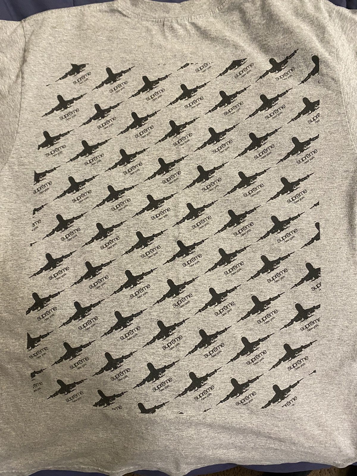Supreme Supreme FW15 grey planes tee Size US L / EU 52-54 / 3 - 1 Thumbnail