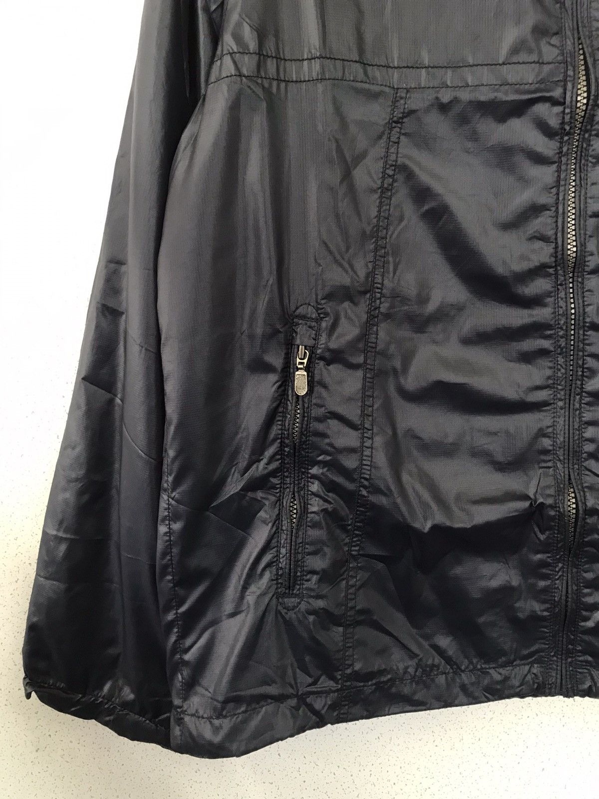 Uniqlo Uniqlo Windbreaker Light Jacket Size US L / EU 52-54 / 3 - 6 Thumbnail