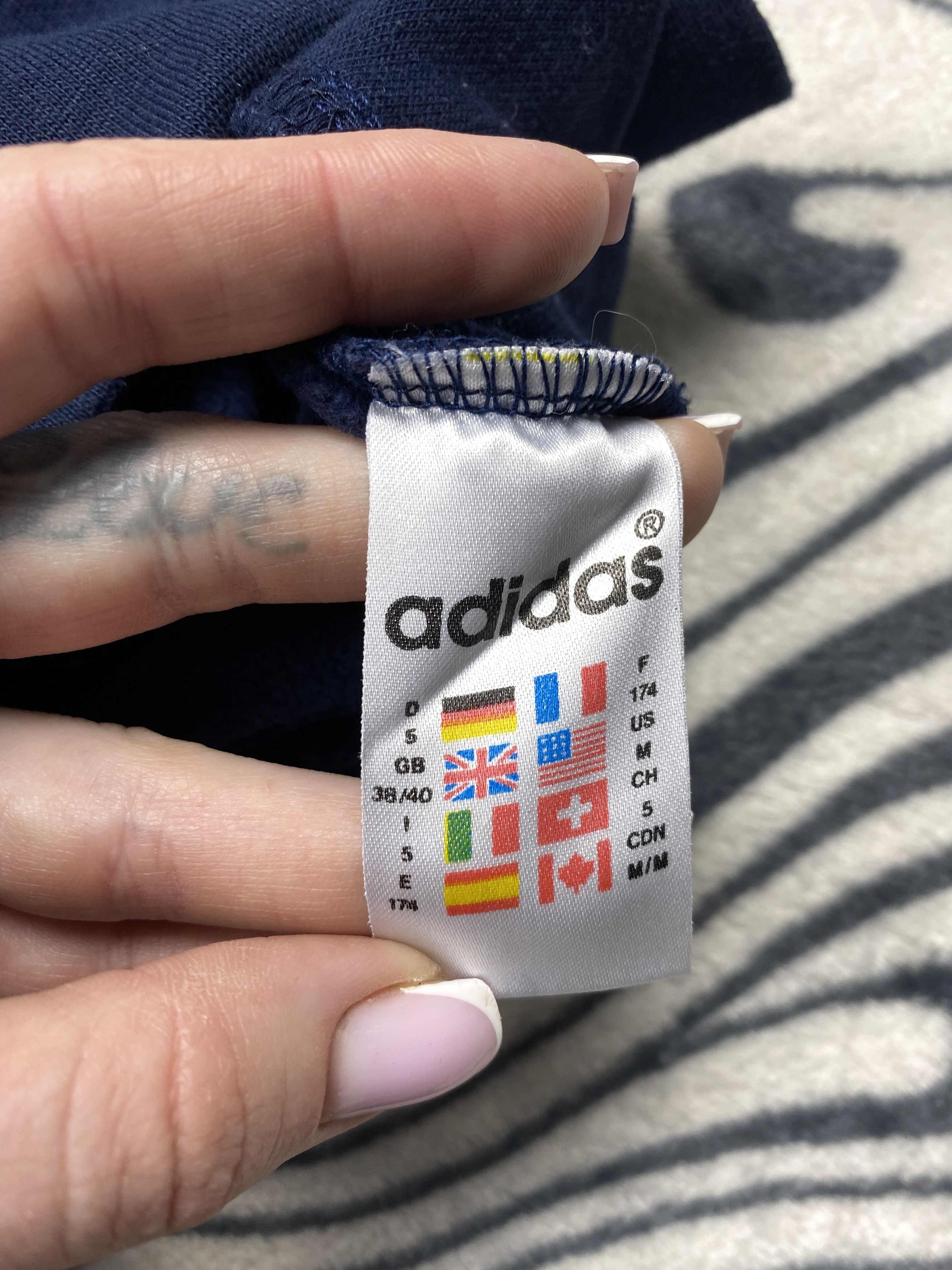 Adidas Adidas 90s Vintage Distressed Mens Sweatshirt Size US M / EU 48-50 / 2 - 7 Thumbnail