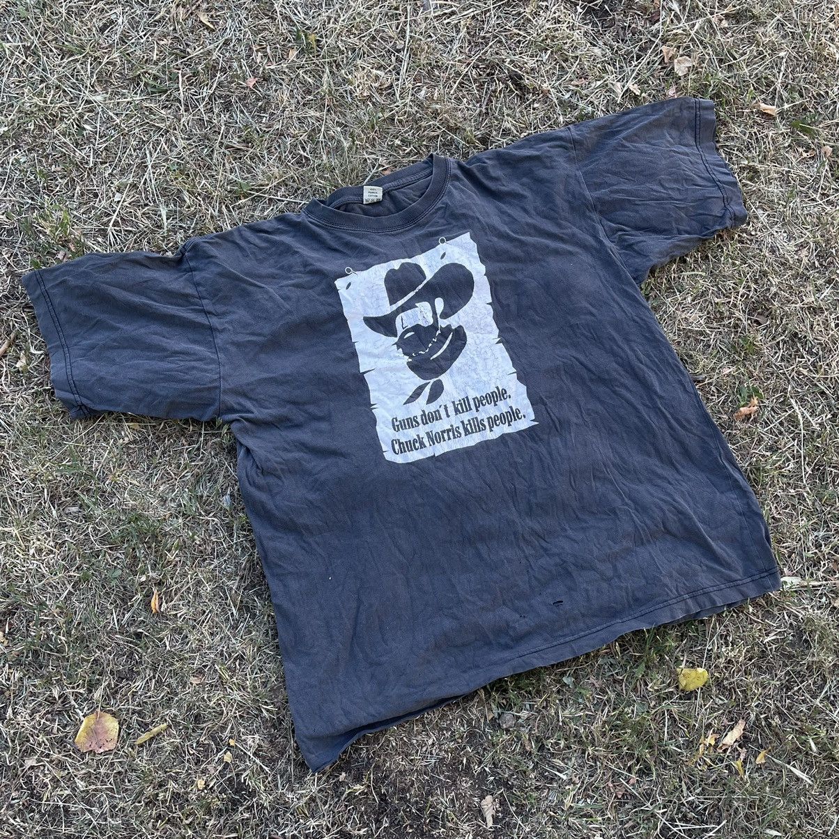Band Tees Vintage 90s Chuck Norris Humor Tee Art Band Rock Streetwear Size US XXL / EU 58 / 5 - 4 Thumbnail