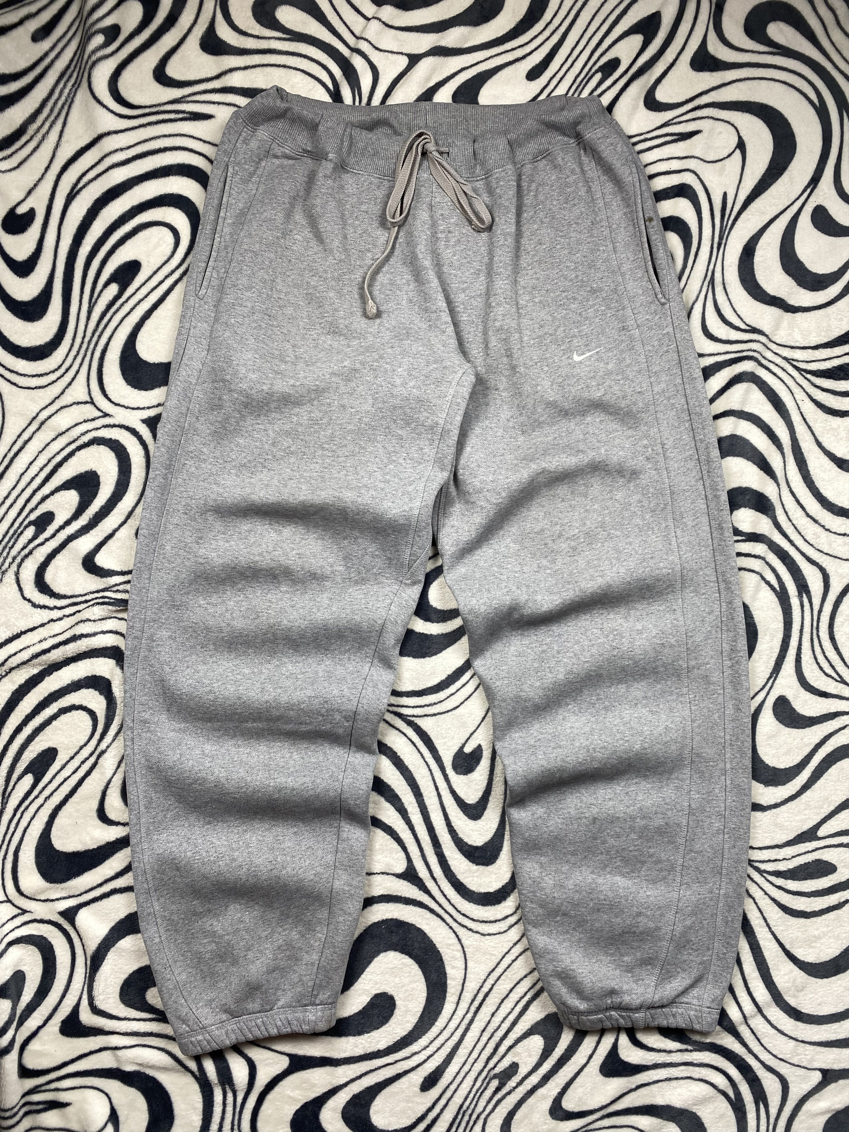 Nike Nike Vintage Mens Baggy Sweatpants Cotton Pants Y2K Size US 36 / EU 52 - 1 Thumbnail