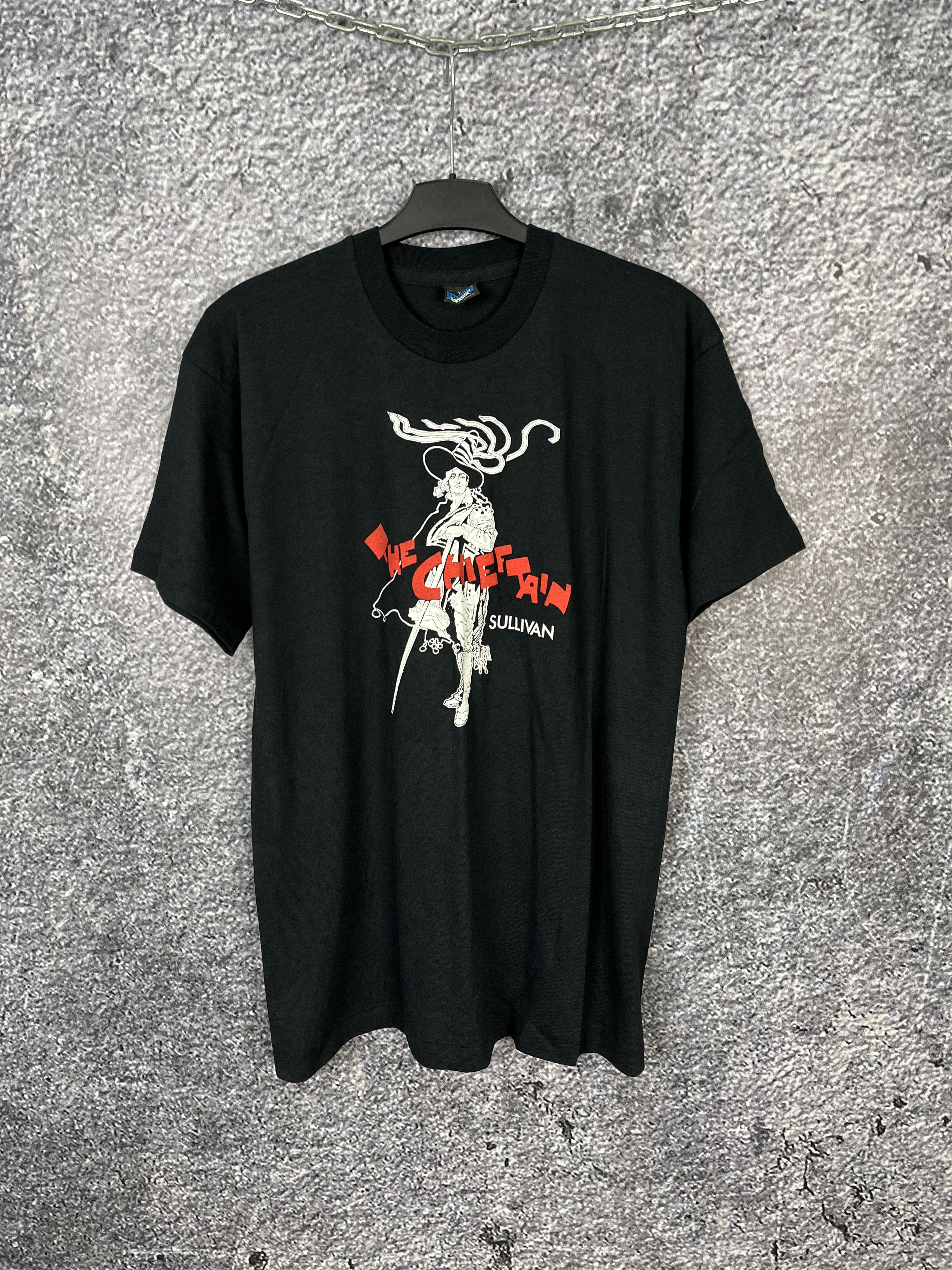 Vintage Men’s The Chieftain Sullivan Vintage Black T-Shirt Size L Size US L / EU 52-54 / 3 - 1 Thumbnail
