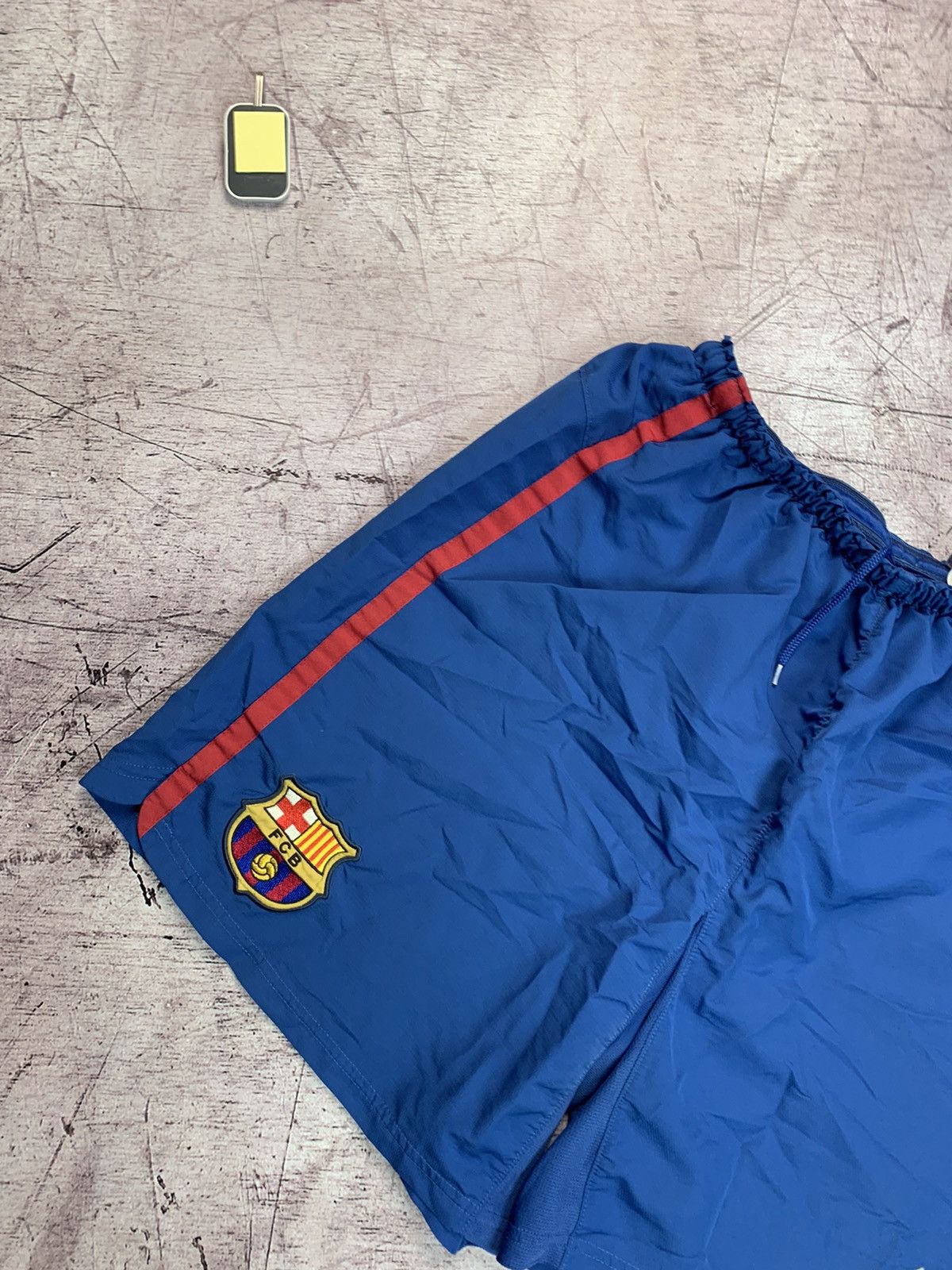 Nike × Vintage Nike F.C Barcelona Shorts Size US 34 / EU 50 - 2 Thumbnail