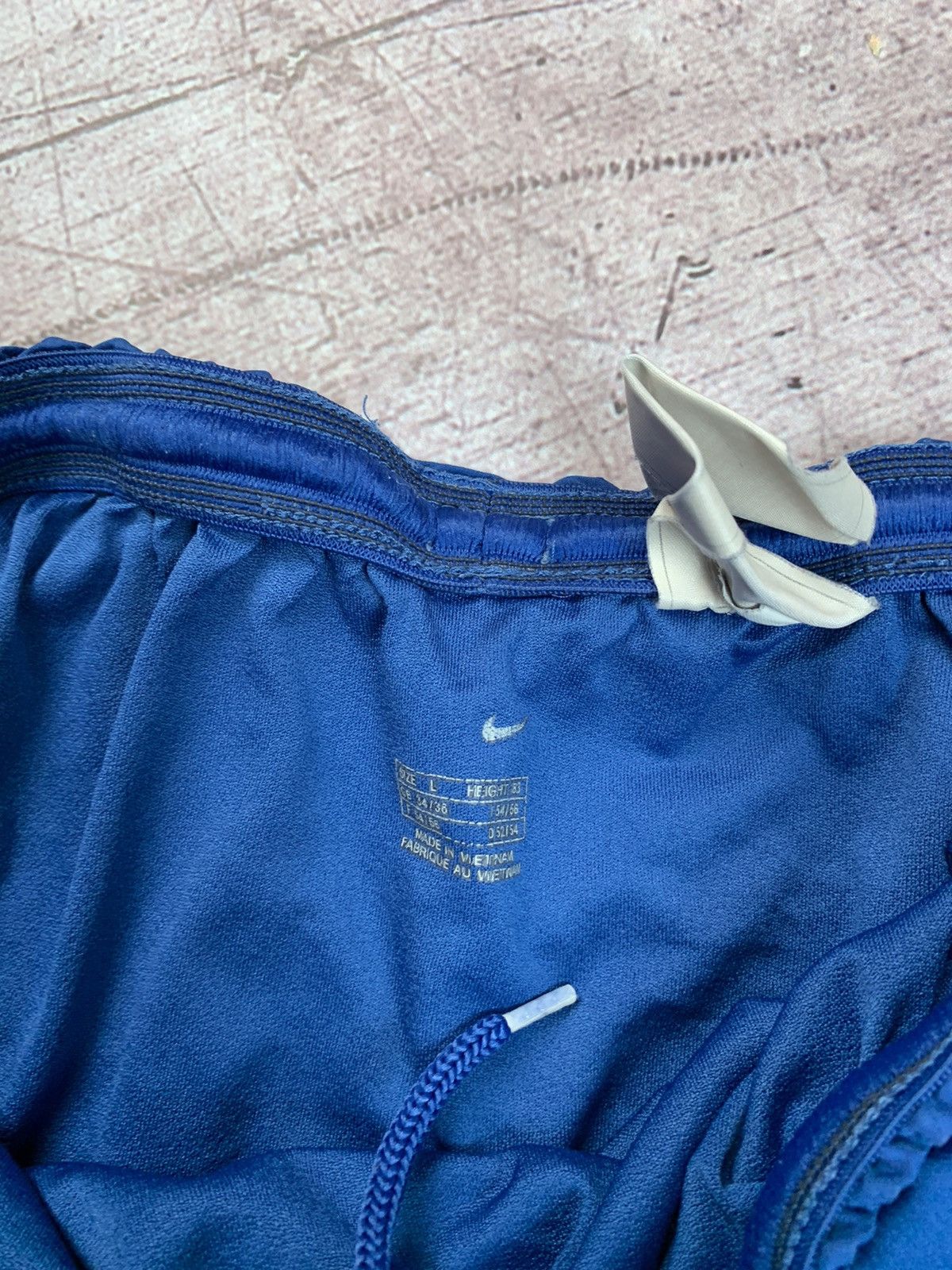 Nike × Vintage Nike F.C Barcelona Shorts Size US 34 / EU 50 - 5 Thumbnail
