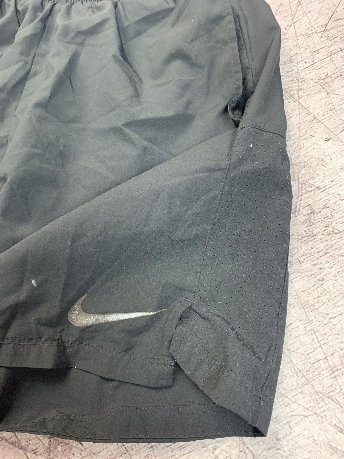 Nike Nike Dri Fit Vintage Shorts Size US 34 / EU 50 - 4 Thumbnail