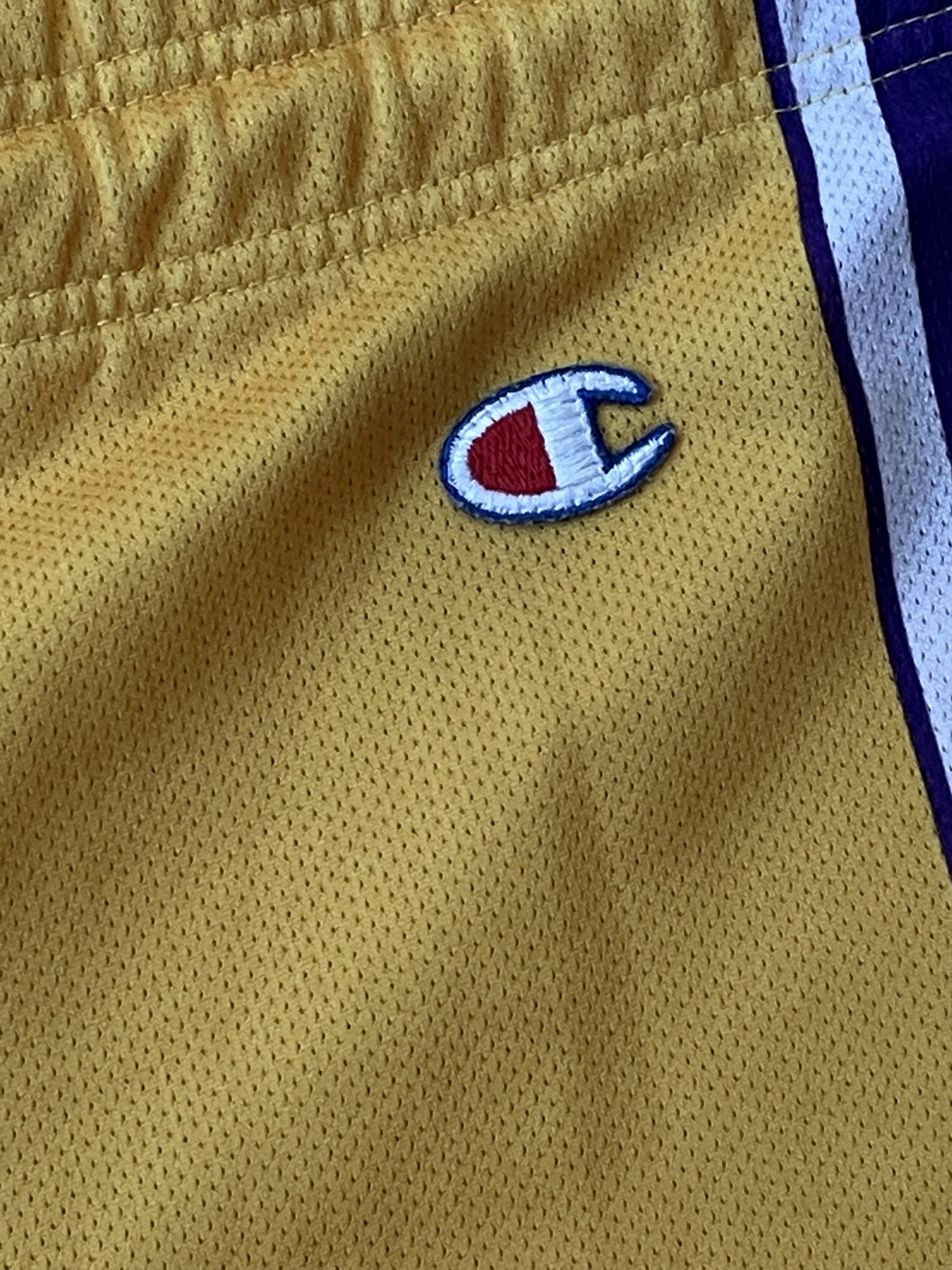 Champion Vintage Los Angeles Lakers NBA Kobe Bryant Champion Shorts Size US 34 / EU 50 - 7 Thumbnail