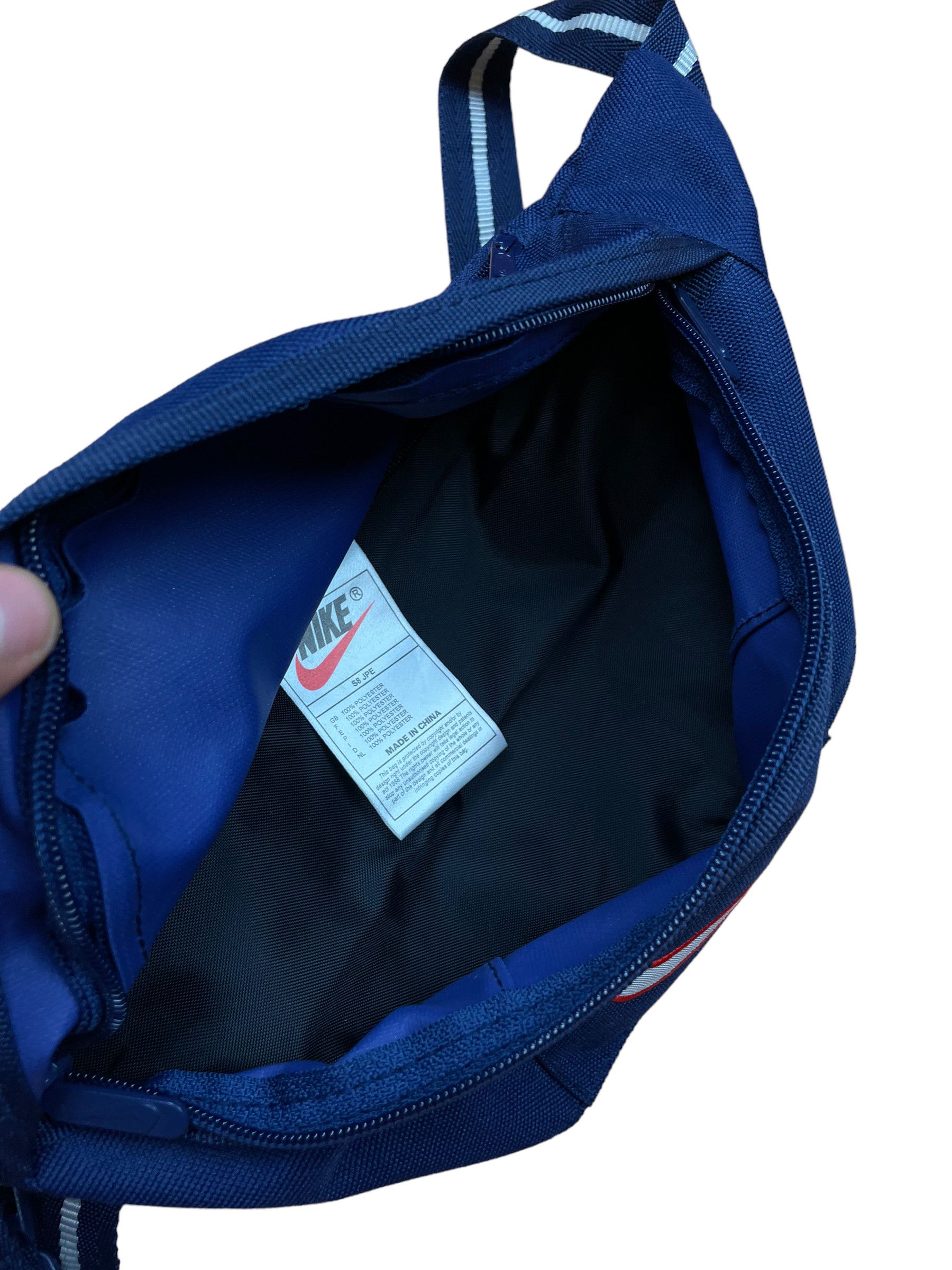 Nike Vintage Nike Fanny Pack Waist Crossbody Bag Swoosh Size ONE SIZE - 5 Thumbnail