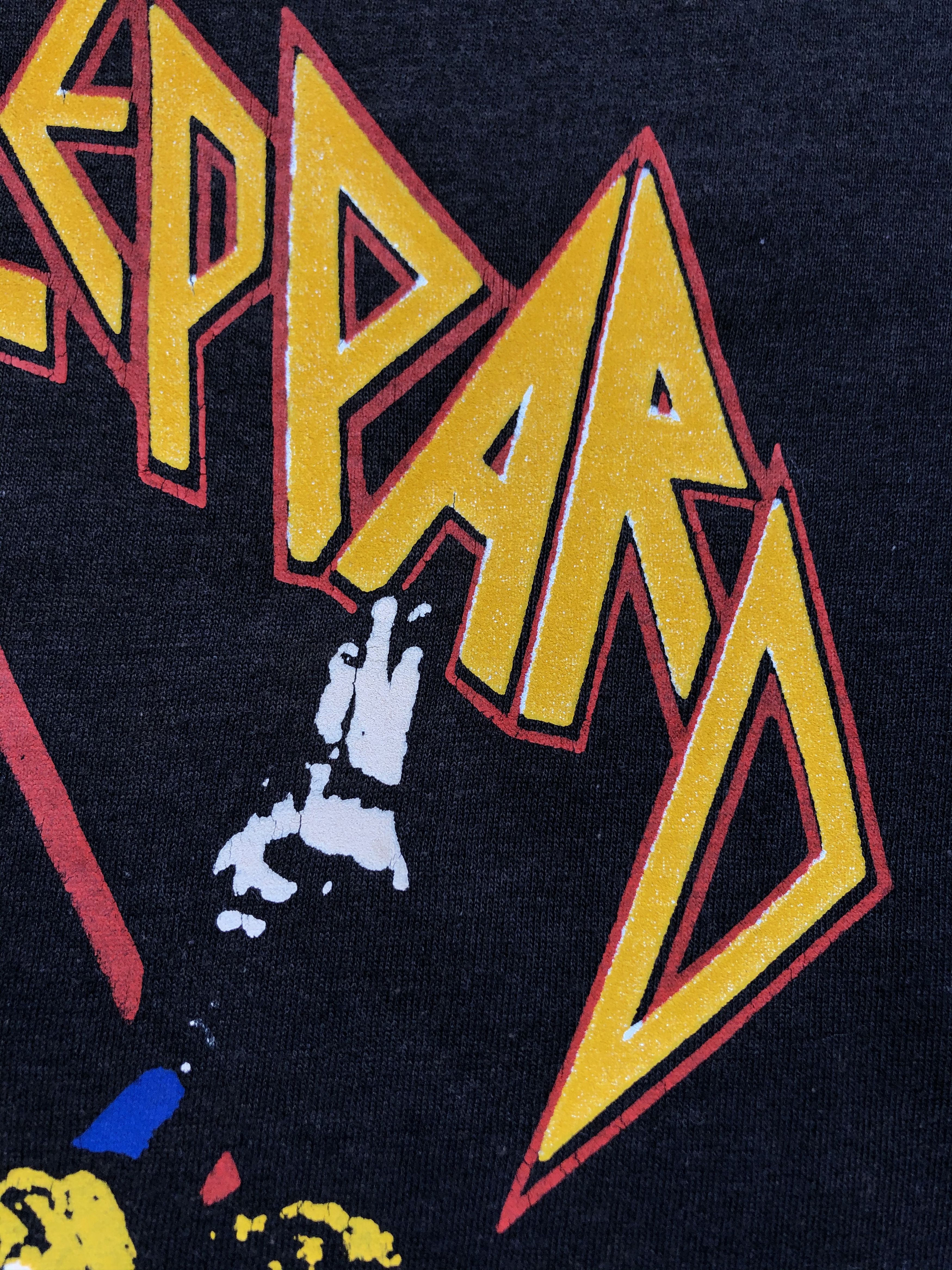 Band Tees × Def Leppard × Vintage Vintage Def Leppard 90's Tee Shirt Rare Band Hype Drill Size US L / EU 52-54 / 3 - 6 Thumbnail