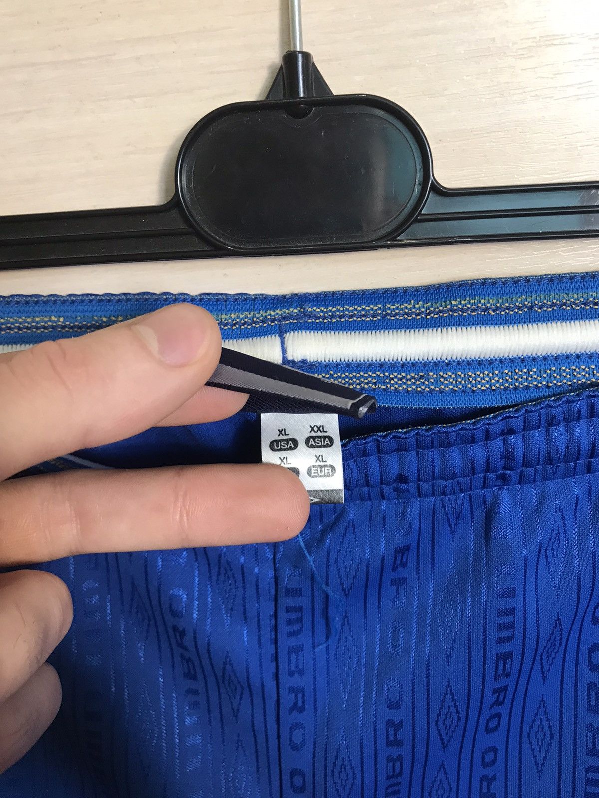 Umbro × Vintage Vintage Umbro 90s monogram streetwear shorts Size US 36 / EU 52 - 4 Thumbnail
