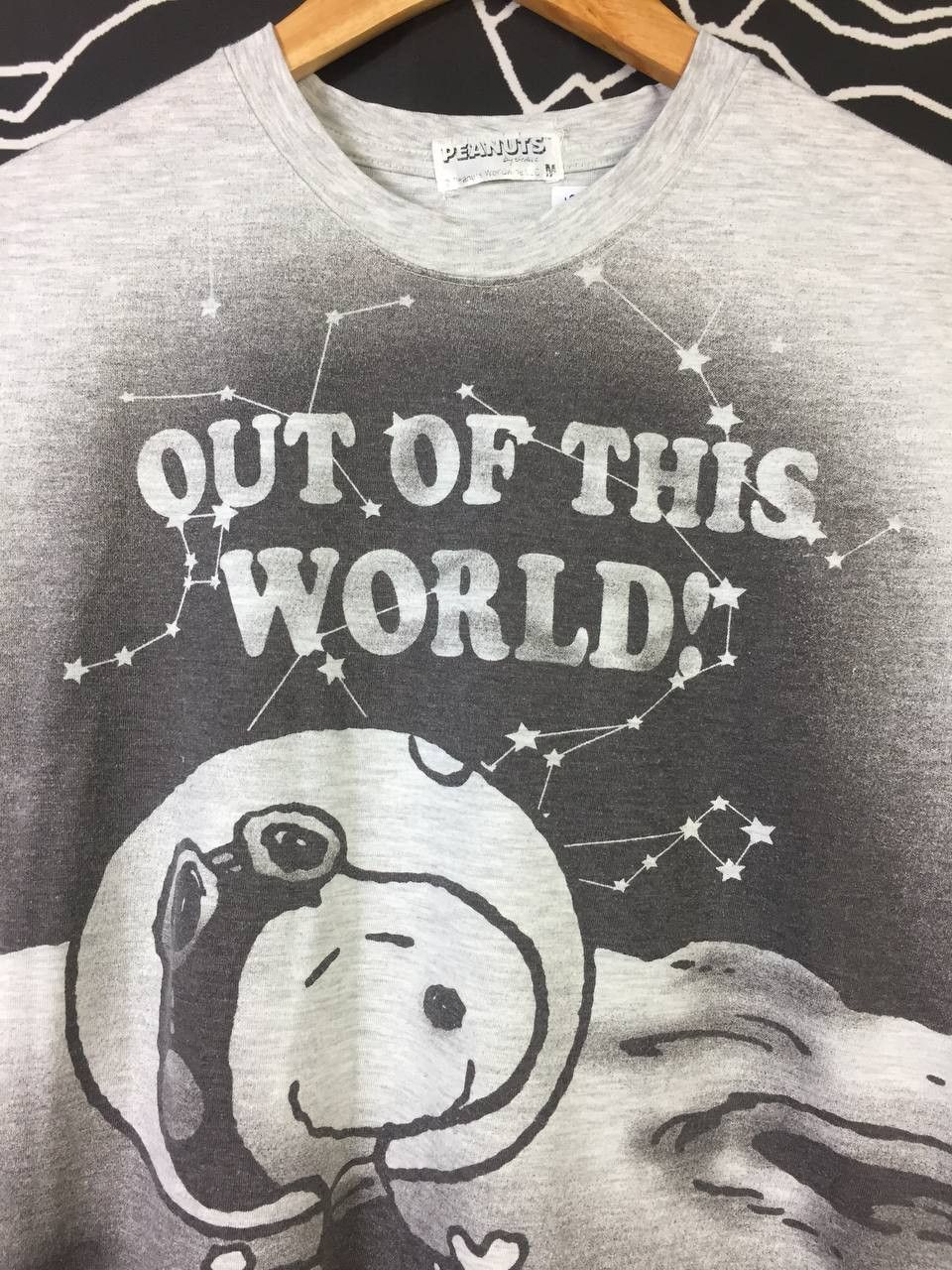 Cartoon Network Vtg Peanuts The World Famous Astronaut All Over Print Tee Size US M / EU 48-50 / 2 - 3 Thumbnail