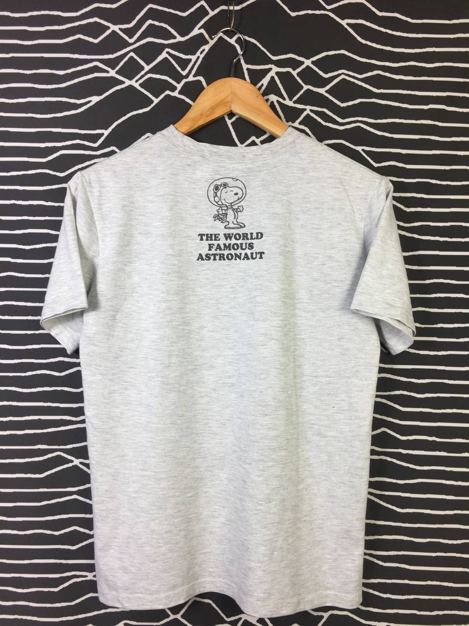 Cartoon Network Vtg Peanuts The World Famous Astronaut All Over Print Tee Size US M / EU 48-50 / 2 - 4 Thumbnail