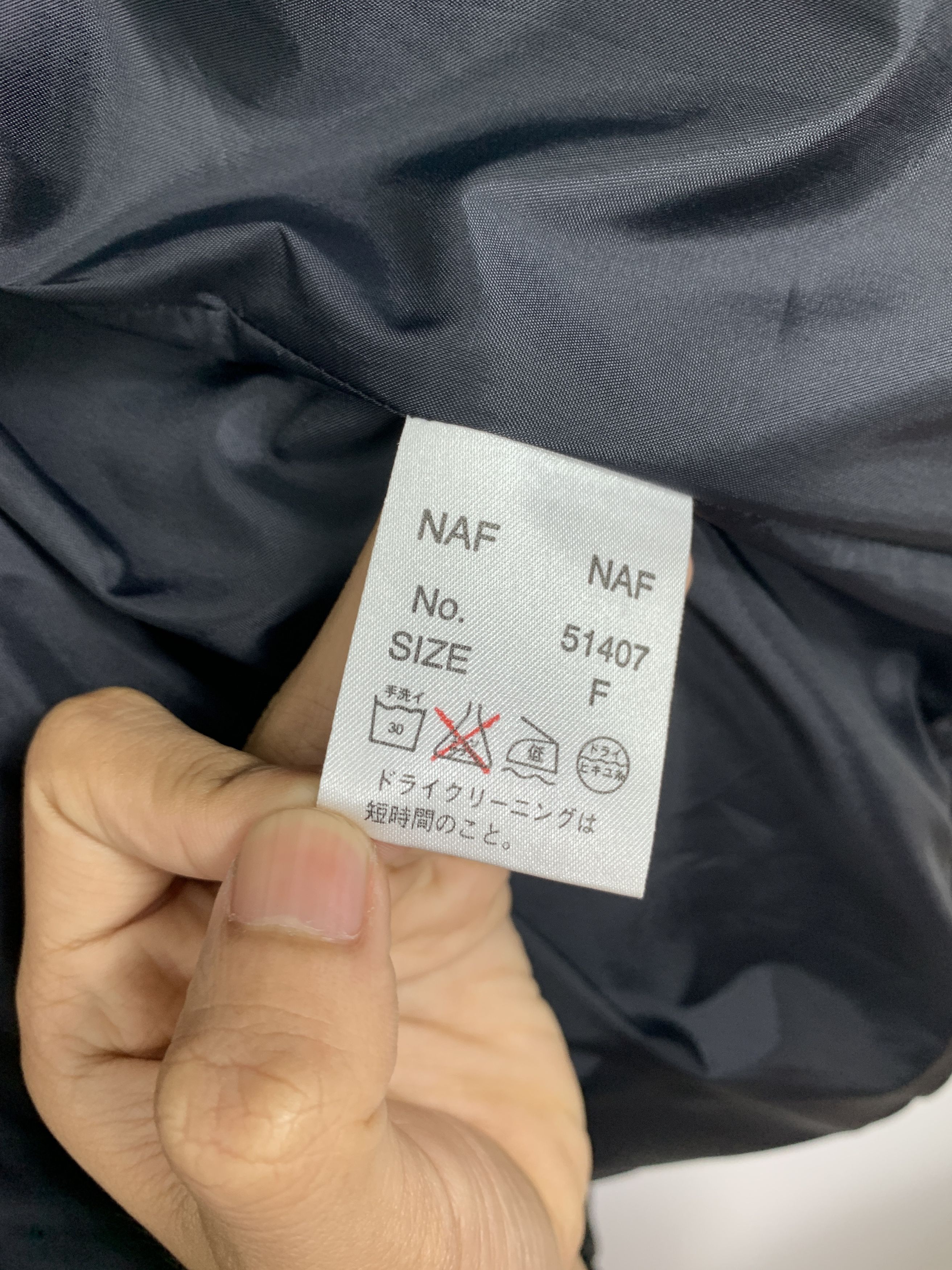 Japanese Brand Vintage NAF NAF LEAGUE Puffer Button Up Jacket J1061 Size US M / EU 48-50 / 2 - 9 Thumbnail