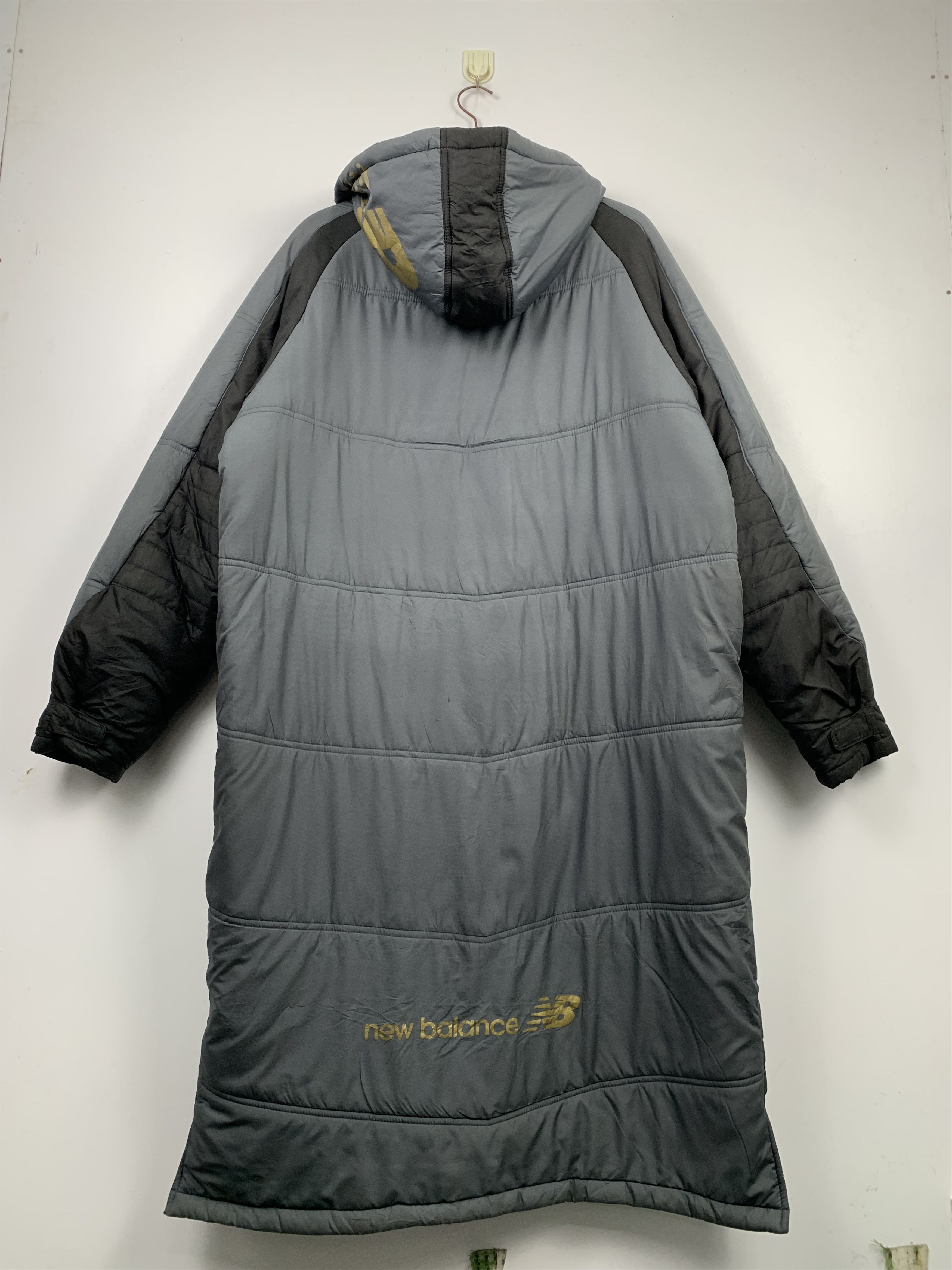 New Balance Vintage New Balance Long Puffer Coat Hooded J0267 Size US L / EU 52-54 / 3 - 11 Thumbnail