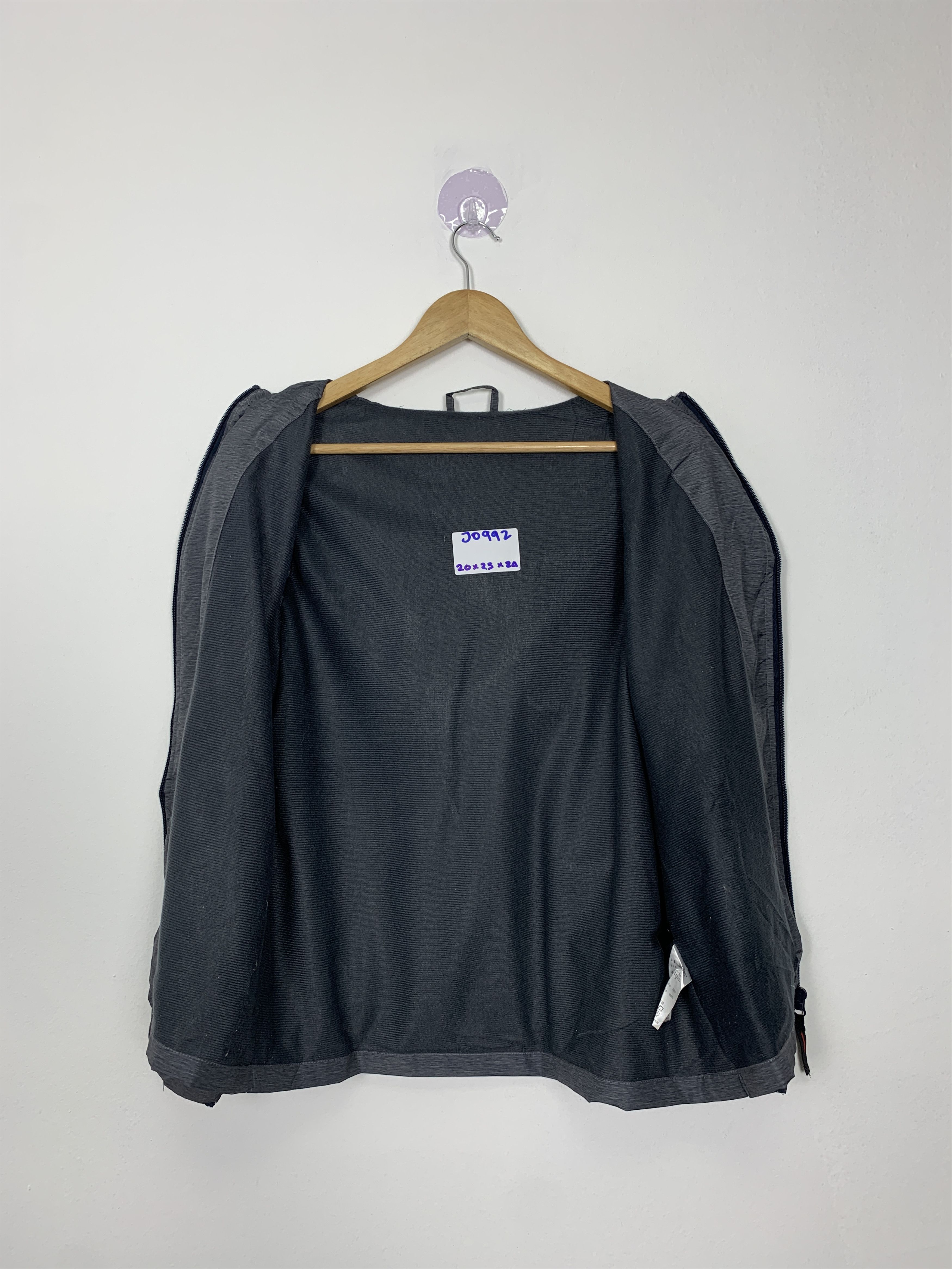 Japanese Brand Vintage PASSION Windbreaker Hoodie Jacket J0992 Size US S / EU 44-46 / 1 - 7 Thumbnail
