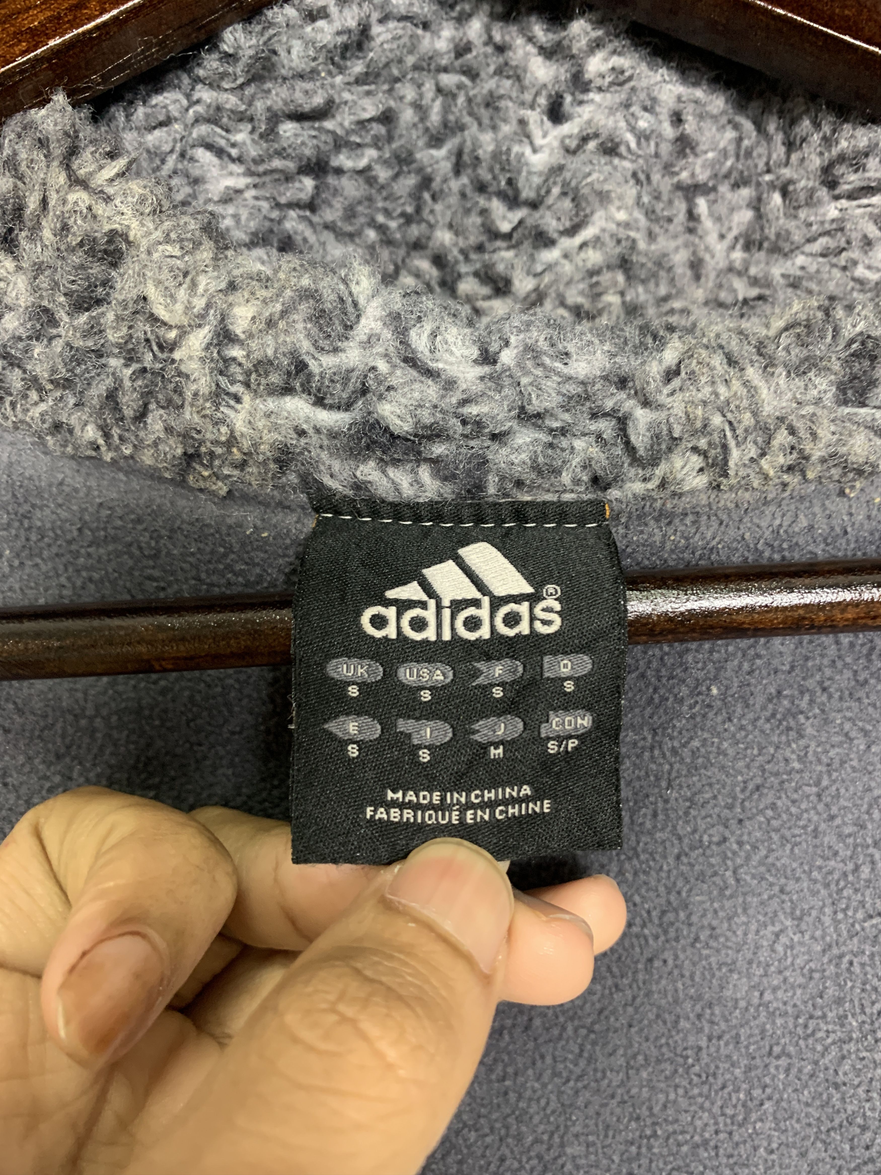 Adidas Vintage ADIDAS Jackets Fleece Hoodie Jacket J0791 Size US S / EU 44-46 / 1 - 18 Thumbnail
