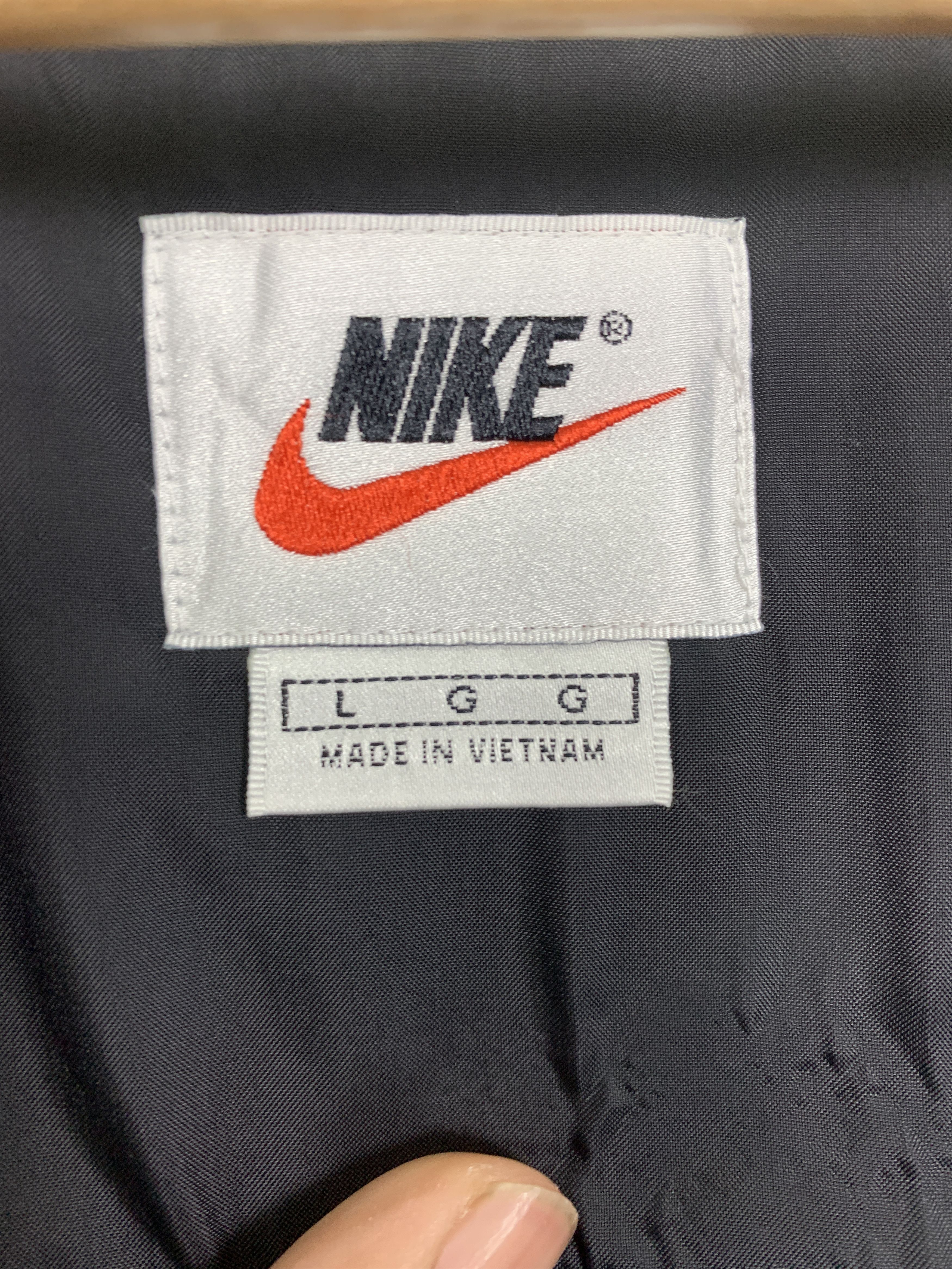 Nike Vintage NIKE Zip Up Puffer Lining Long Jacket Size US L / EU 52-54 / 3 - 13 Thumbnail