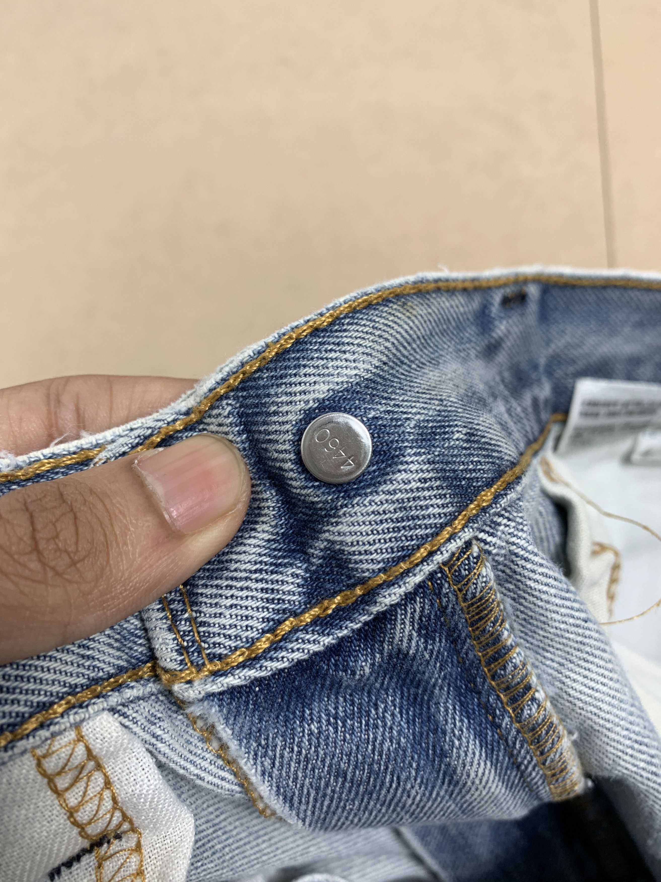 Levi's Vintage Levis 550 Straight Cut Distressed Mid Wash Jeans Size US 32 / EU 48 - 20 Thumbnail