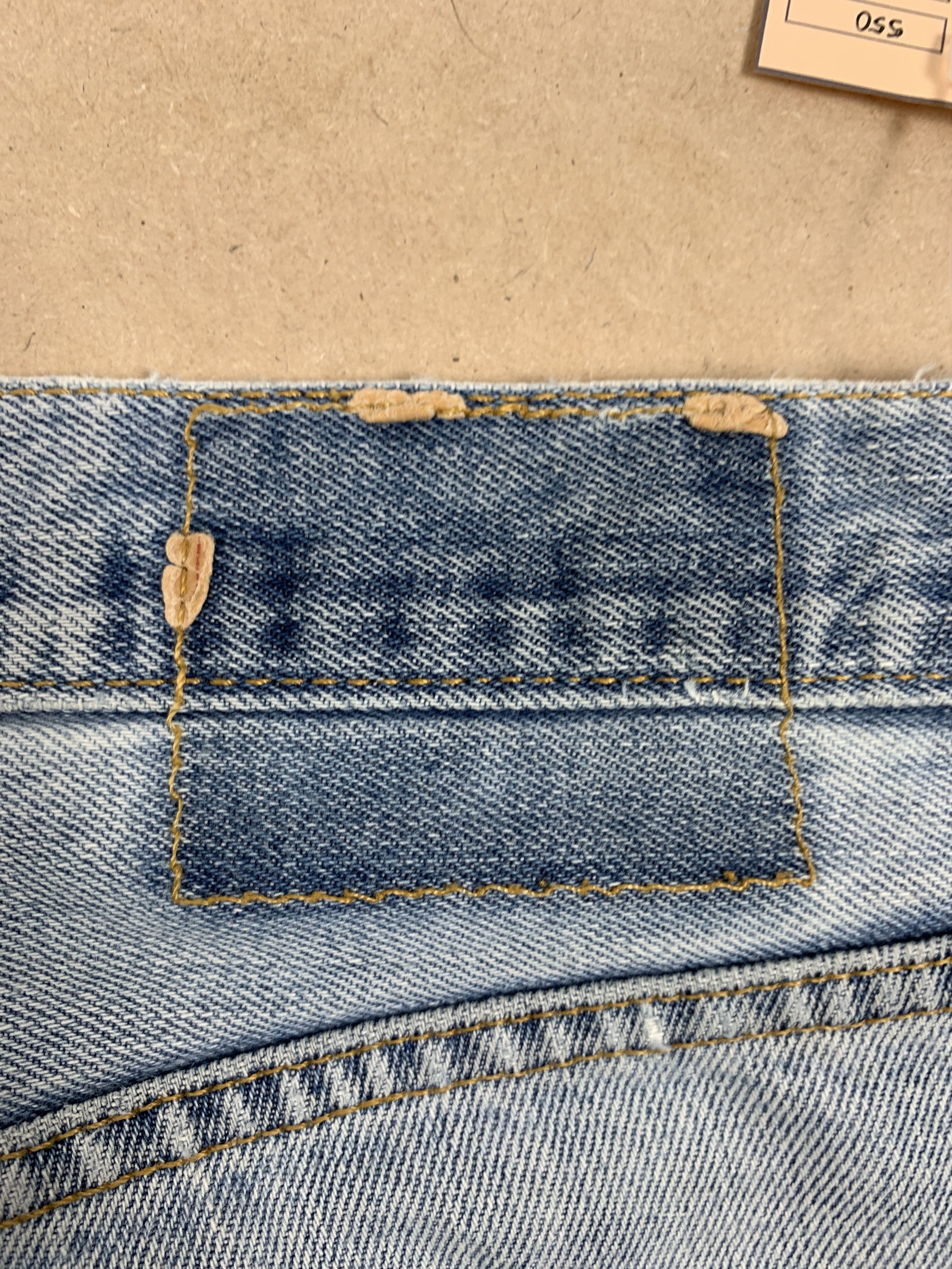 Levi's Vintage Levis 550 Straight Cut Distressed Mid Wash Jeans Size US 32 / EU 48 - 10 Thumbnail