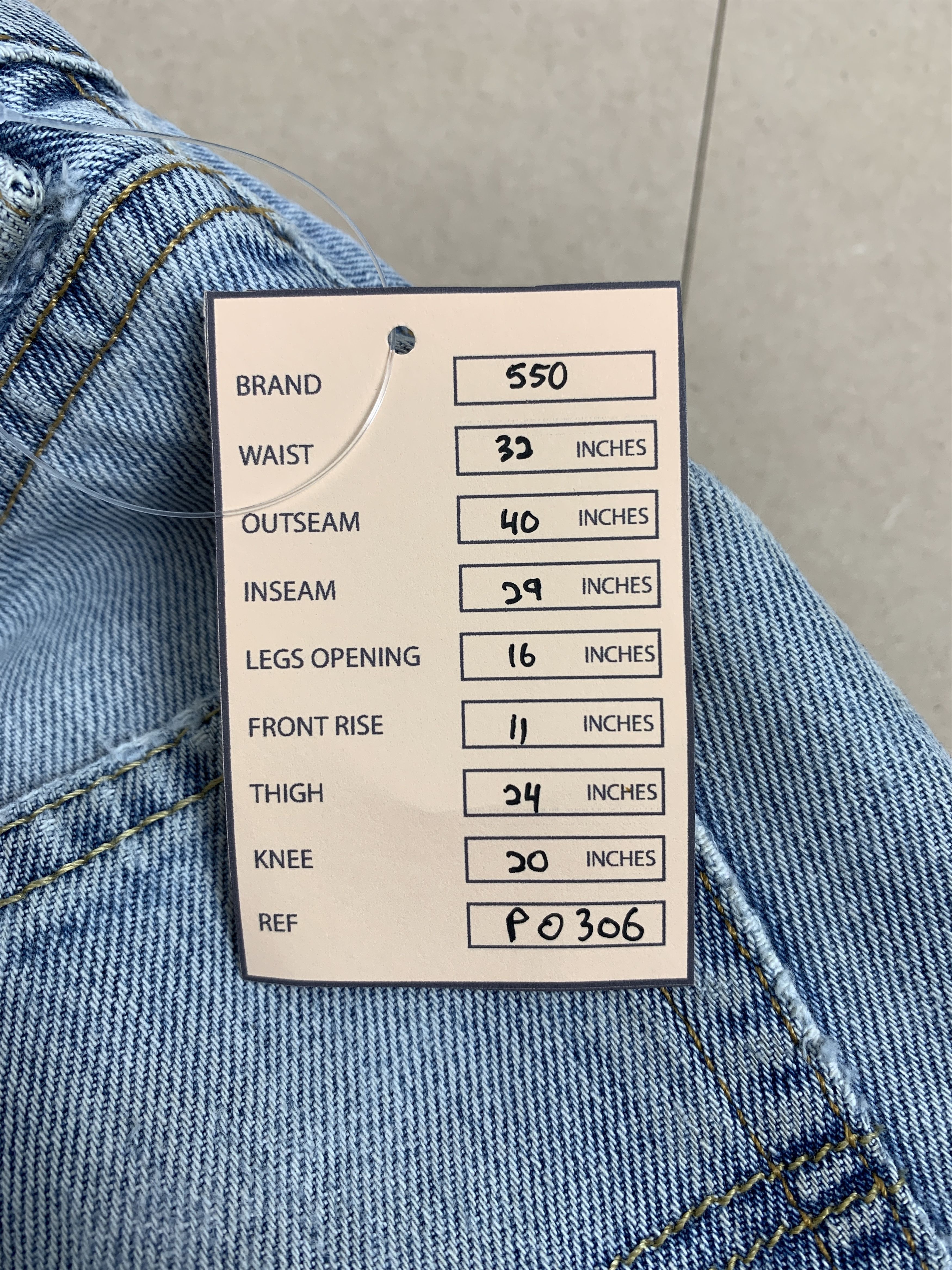 Levi's Vintage Levis 550 Straight Cut Distressed Mid Wash Jeans Size US 32 / EU 48 - 25 Thumbnail
