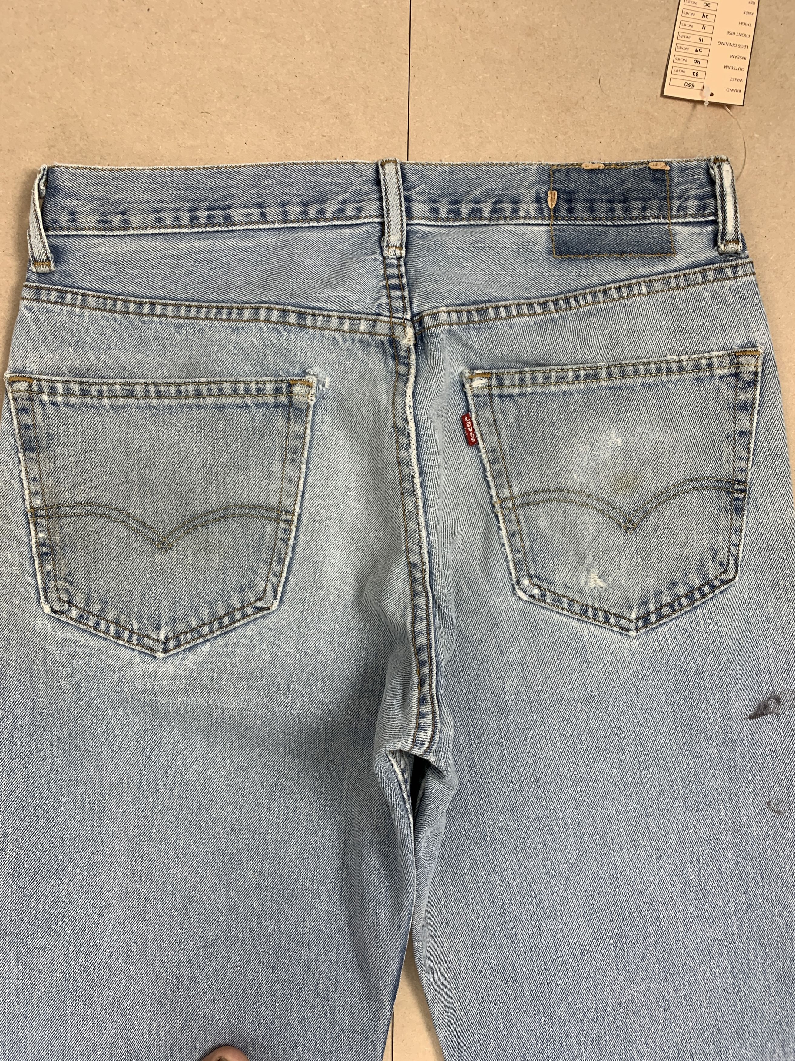 Levi's Vintage Levis 550 Straight Cut Distressed Mid Wash Jeans Size US 32 / EU 48 - 9 Thumbnail