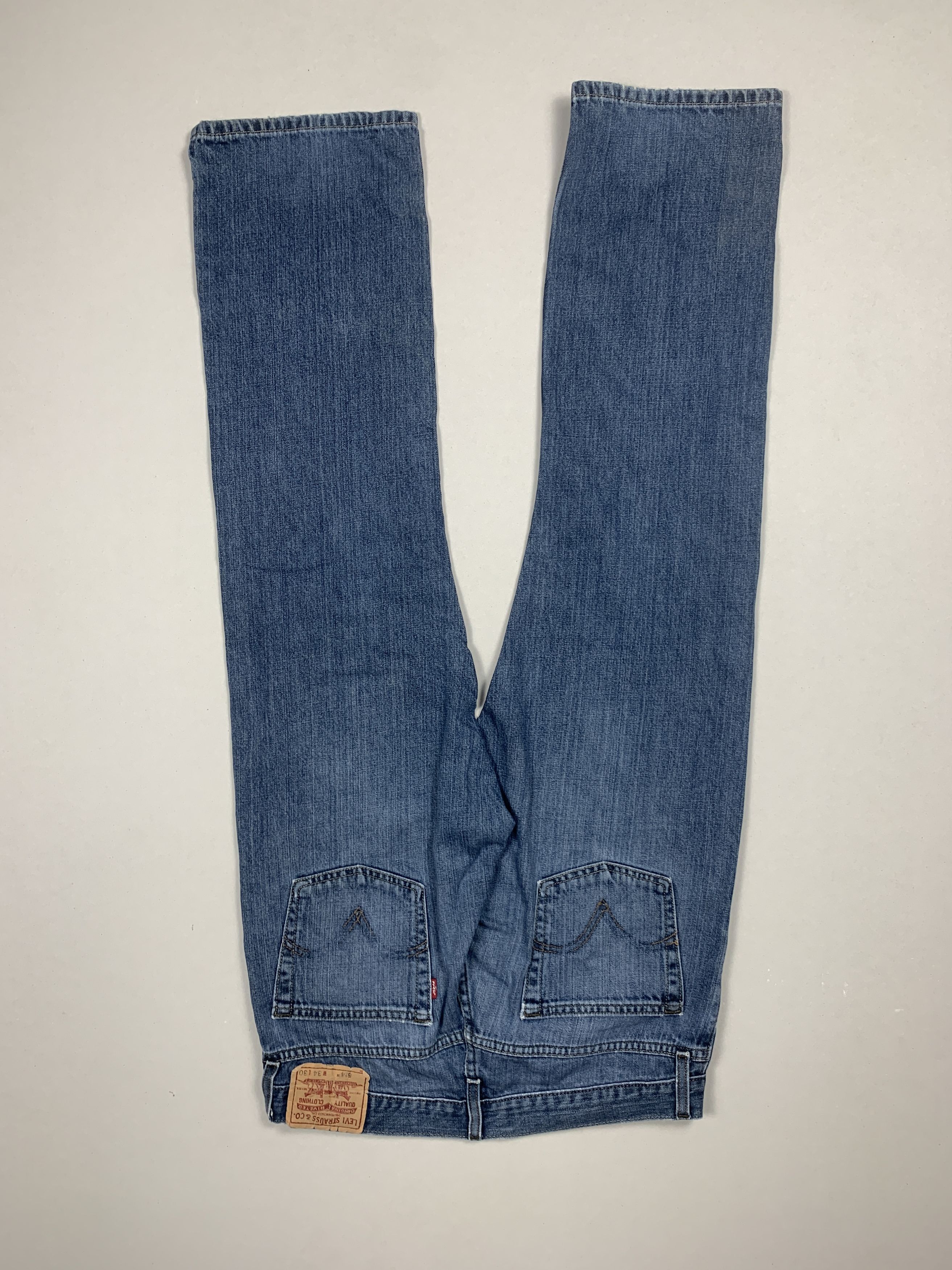 Levi's Vintage Levis 514 Mid Wash Straight Cut Jeans Size US 32 / EU 48 - 11 Thumbnail