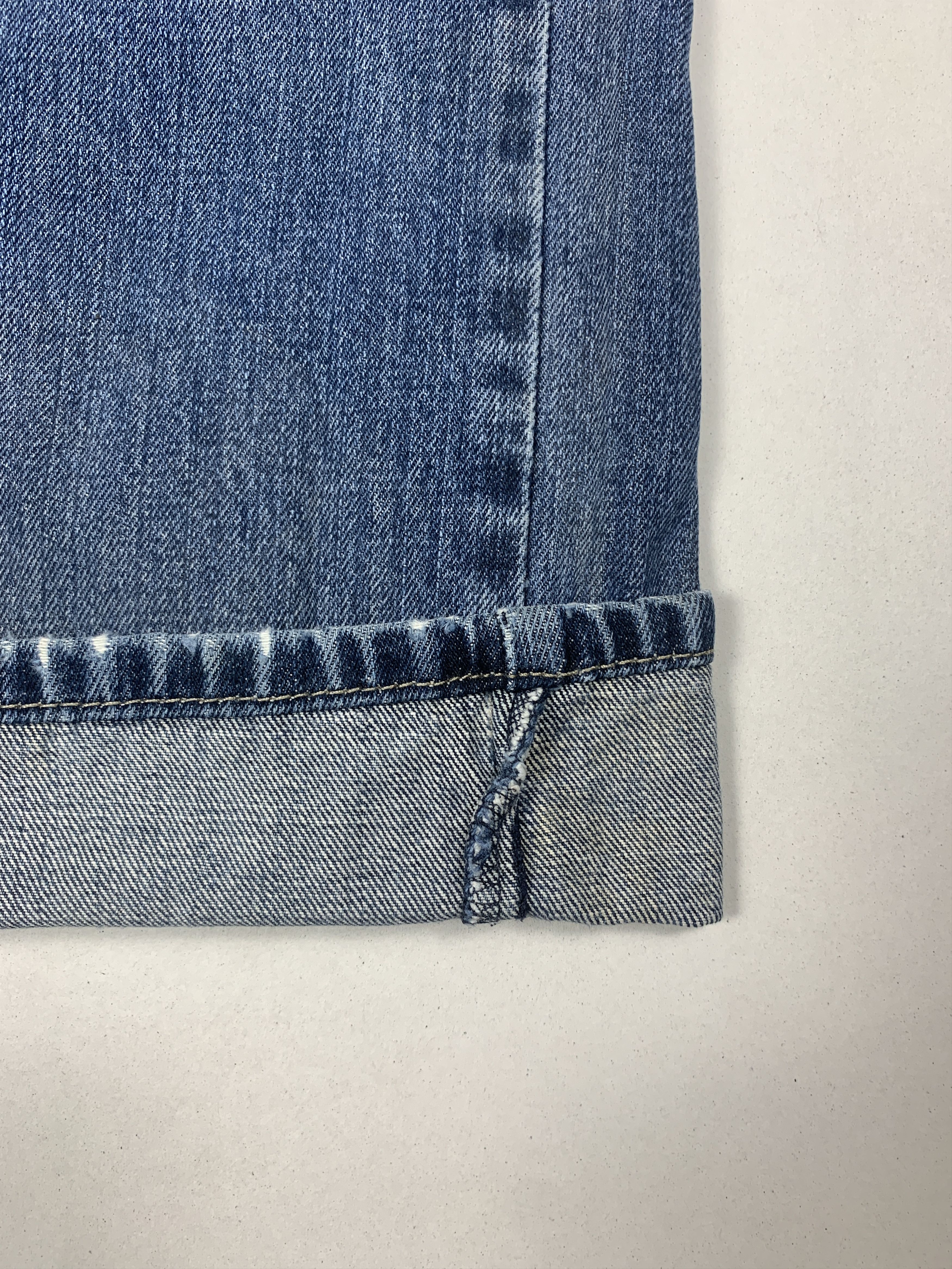 Levi's Vintage Levis 514 Mid Wash Straight Cut Jeans Size US 32 / EU 48 - 3 Thumbnail