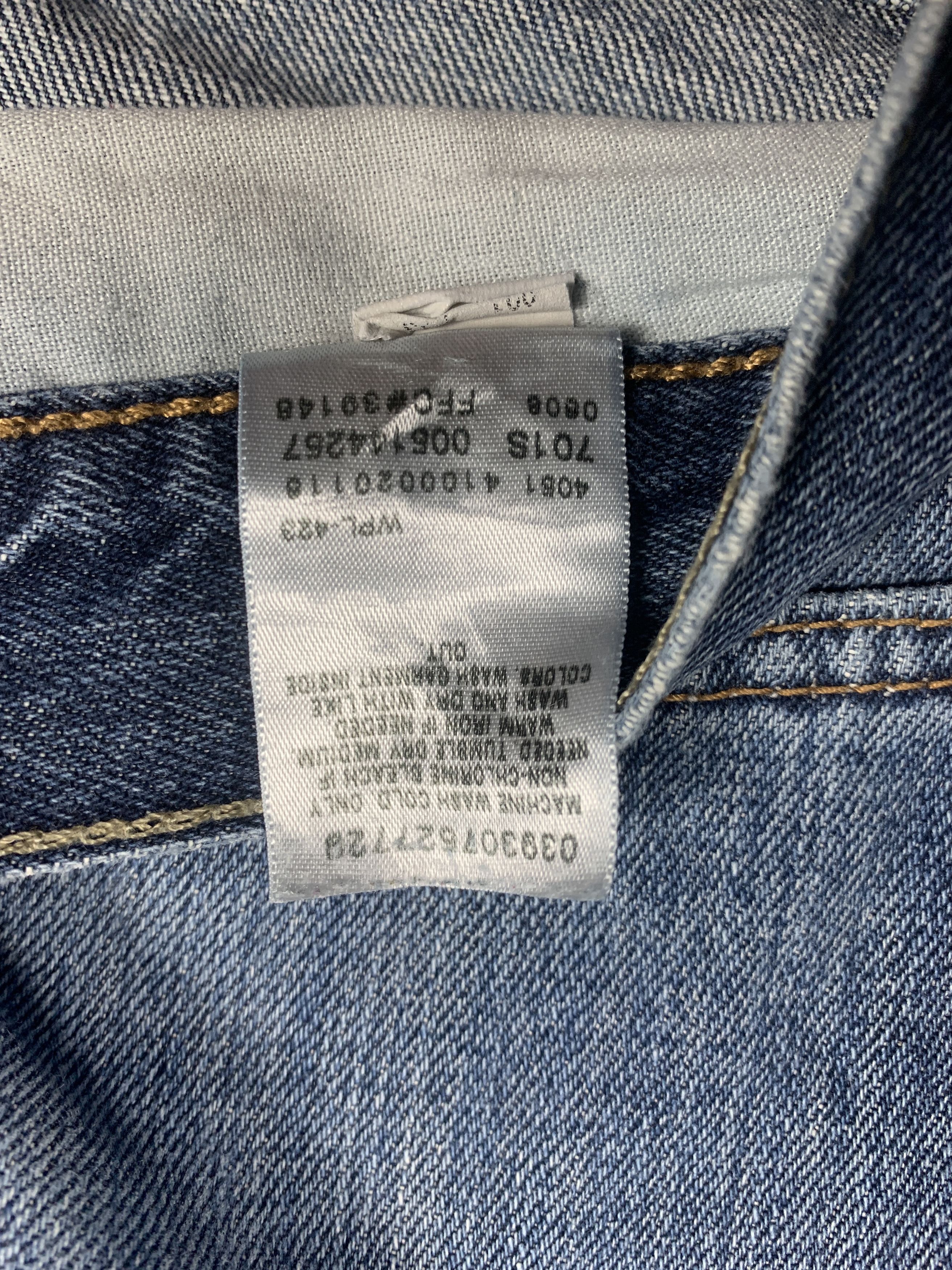 Levi's Vintage Levis 514 Mid Wash Straight Cut Jeans Size US 32 / EU 48 - 7 Thumbnail