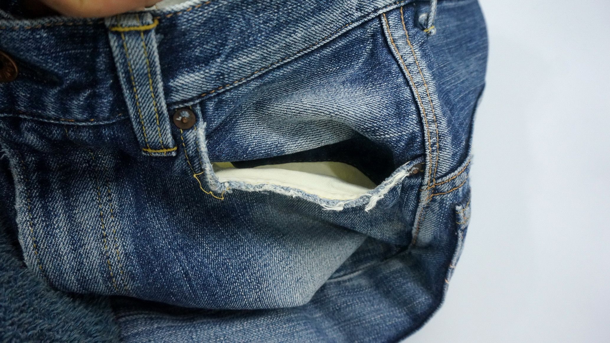 Edwin 🔥 EDWIN 14oz Half Selvedge Japan Vintage Ripped Jeans Size US 29 - 19 Thumbnail
