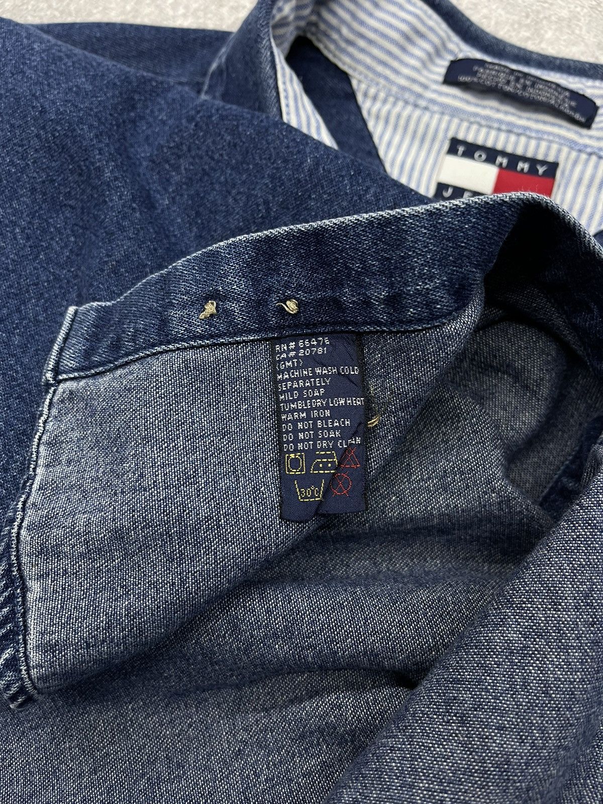Tommy Hilfiger × Vintage Vintage Jeans Shirt Tommy Hilfiger Big Logo Y2K Size US XL / EU 56 / 4 - 7 Thumbnail