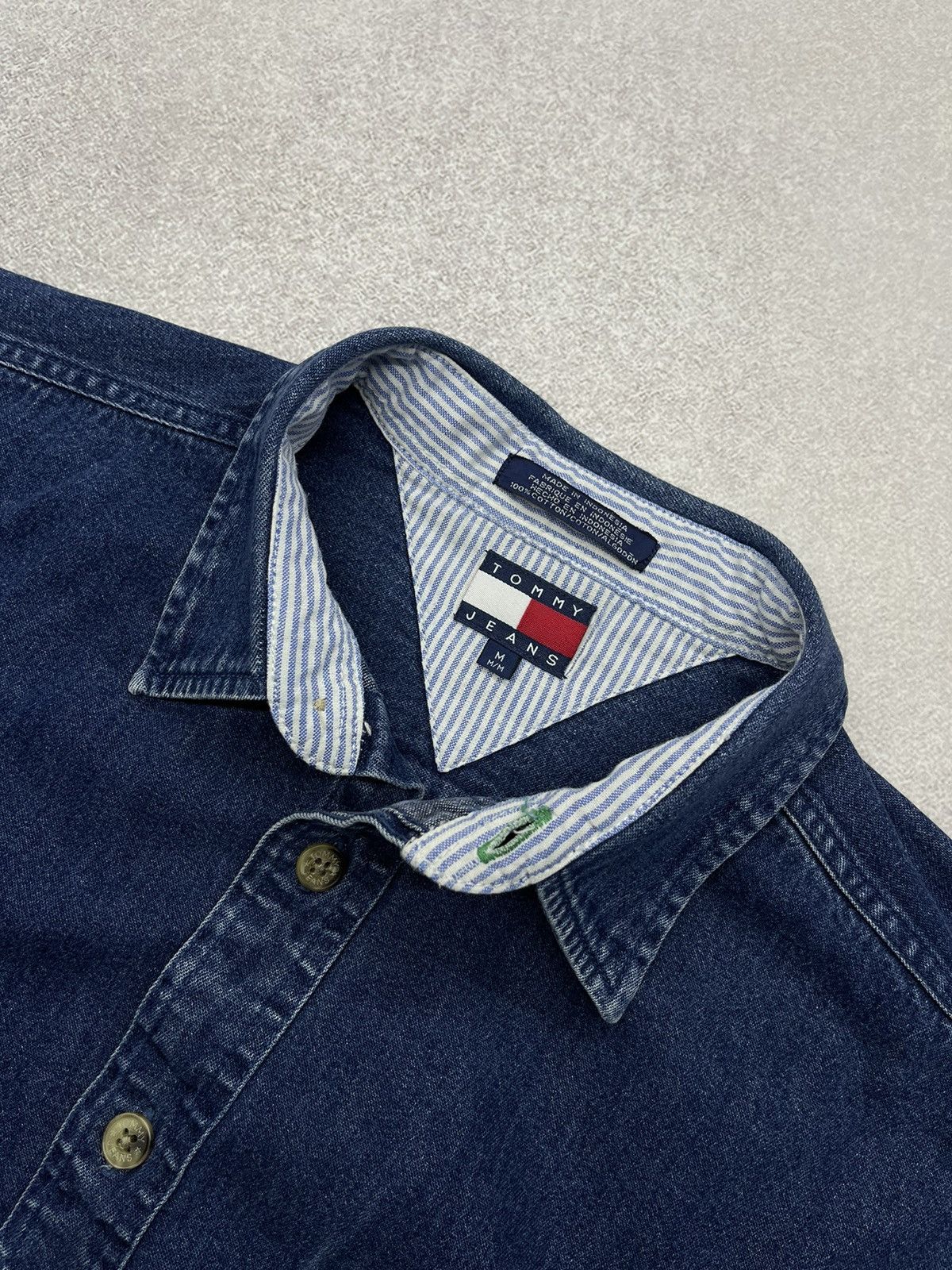 Tommy Hilfiger × Vintage Vintage Jeans Shirt Tommy Hilfiger Big Logo Y2K Size US XL / EU 56 / 4 - 5 Thumbnail