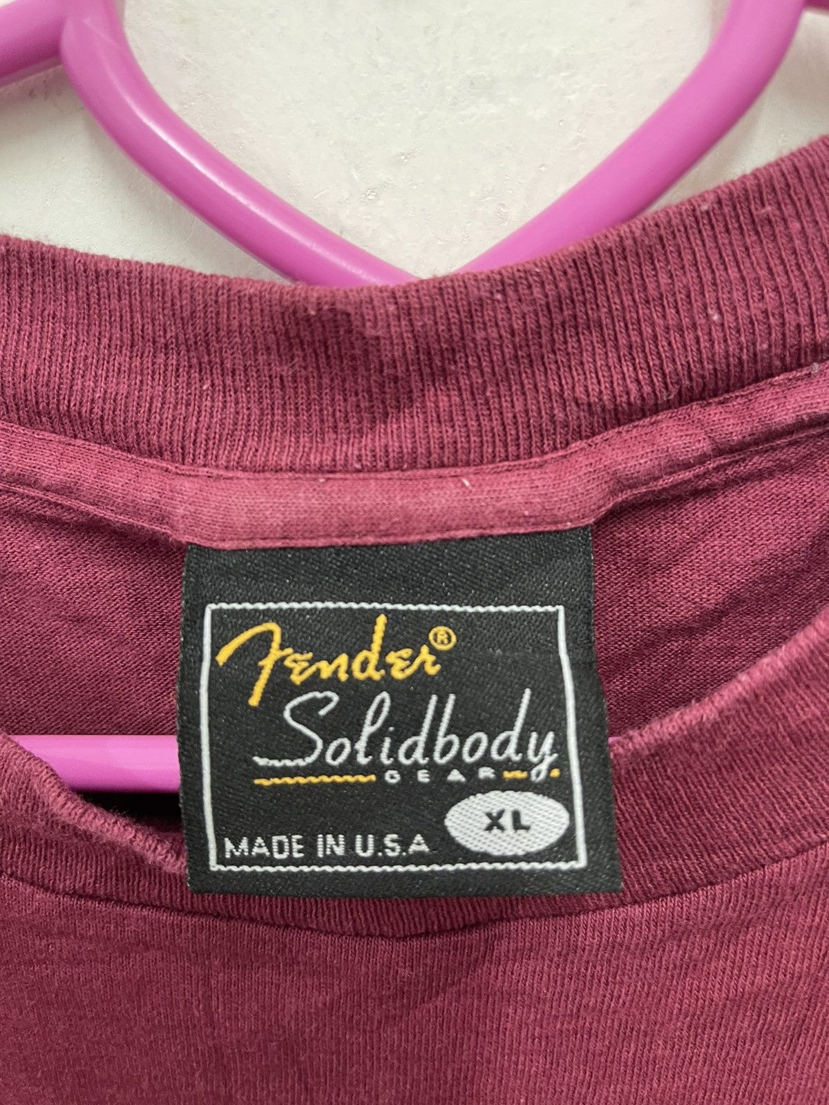 Fender Rare 90s Vintage FENDER Spell Out Made in USA Tee Size US XL / EU 56 / 4 - 4 Thumbnail
