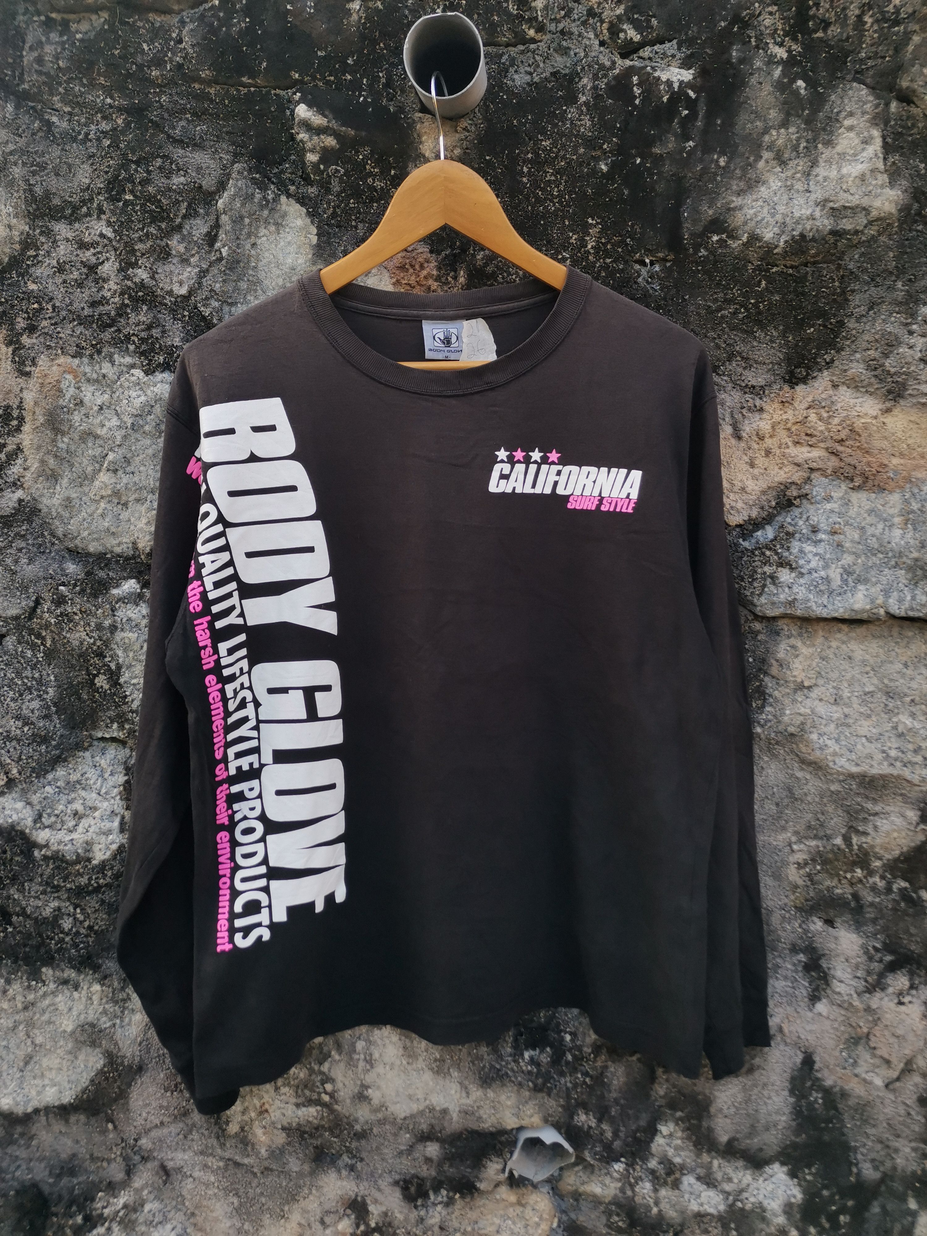 Body Glove Vintage Japanese Brand Body Glove Tshirt Sun Faded Size US M / EU 48-50 / 2 - 1 Thumbnail