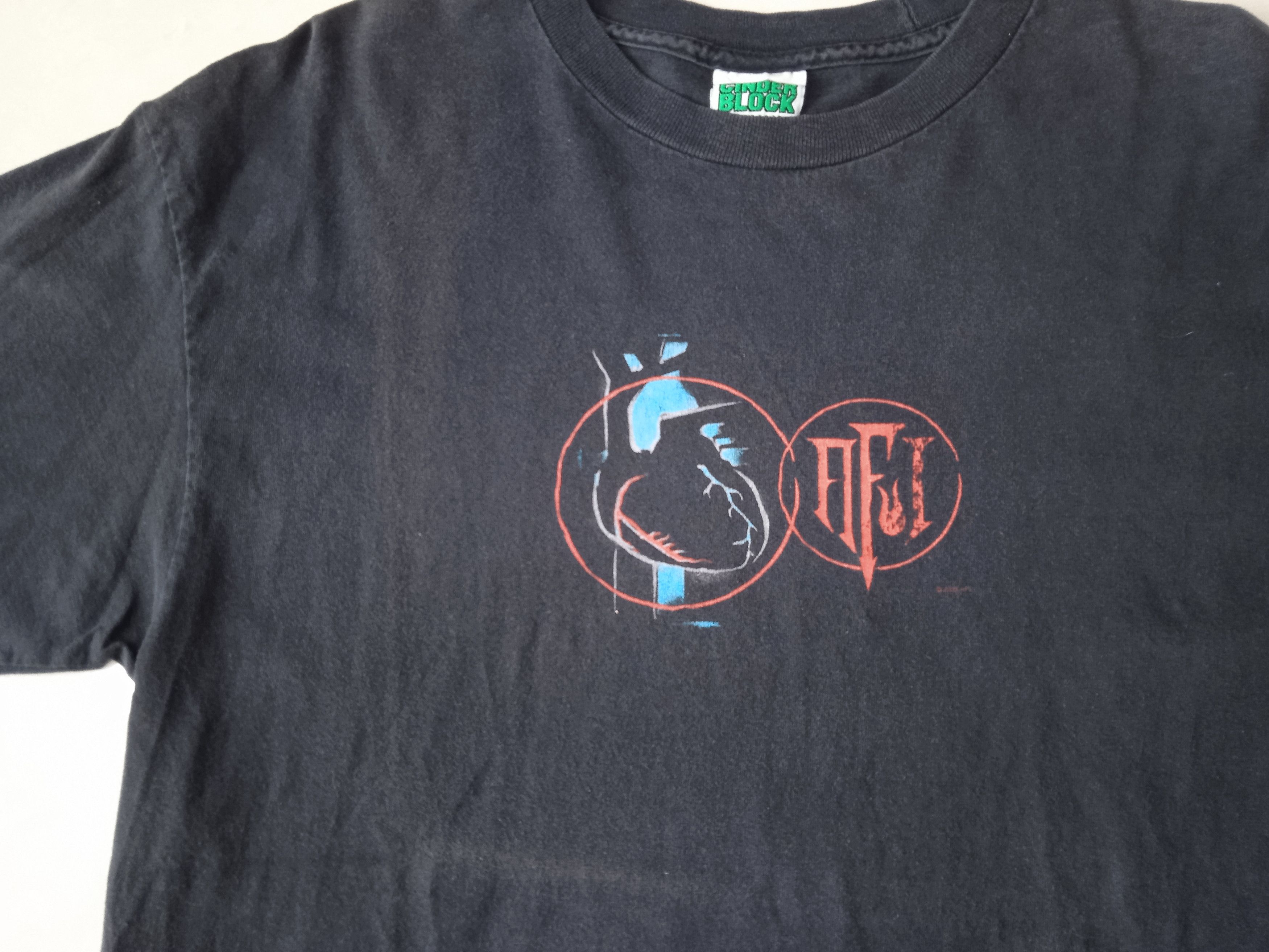 Vintage Vintage 2000s AFI A Fire Inside Band T-Shirt Size US L / EU 52-54 / 3 - 6 Thumbnail