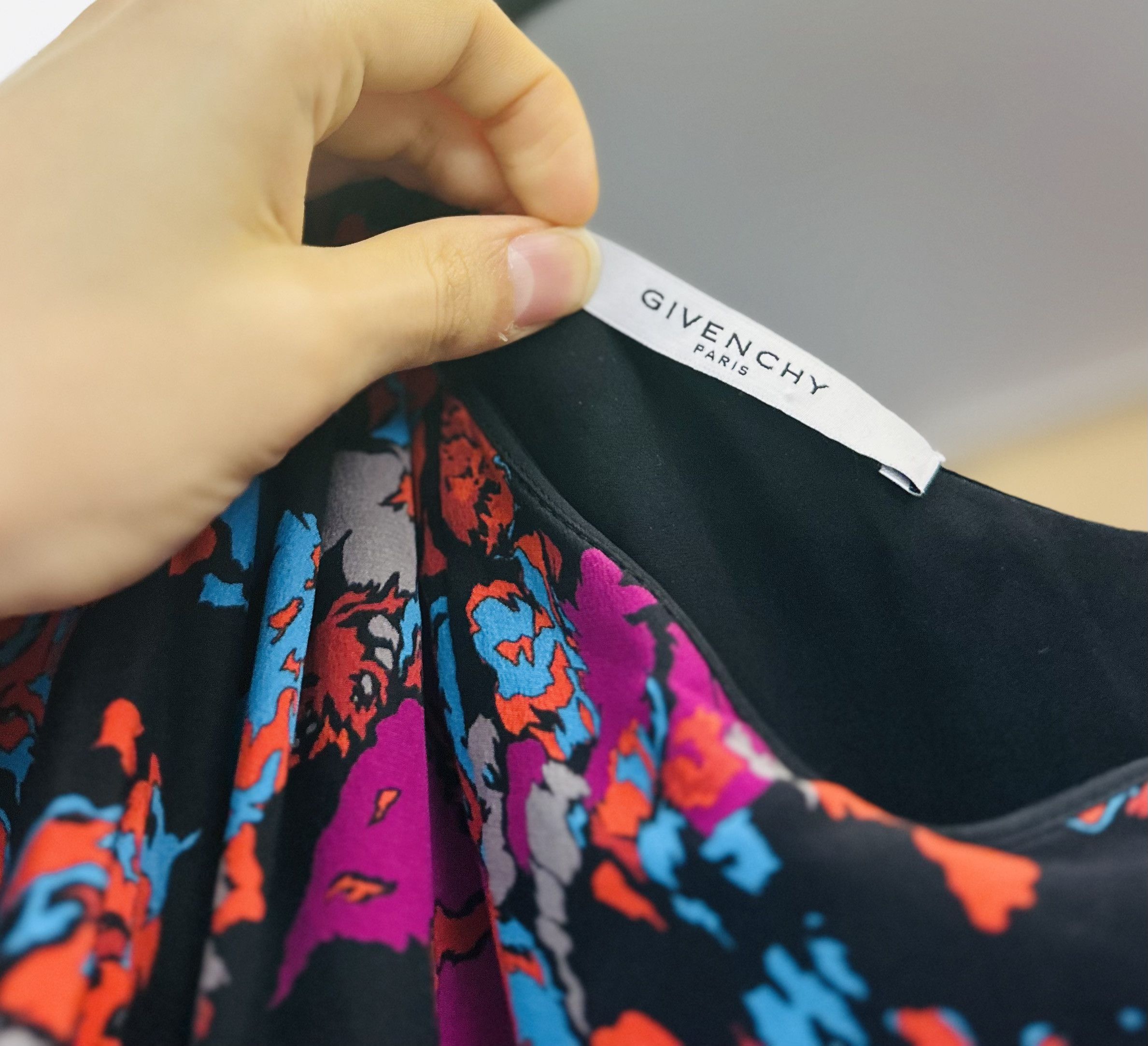 Givenchy GIVENCHY One Shoulder Floral Dress, 100% Silk Size XS / US 0-2 / IT 36-38 - 4 Thumbnail