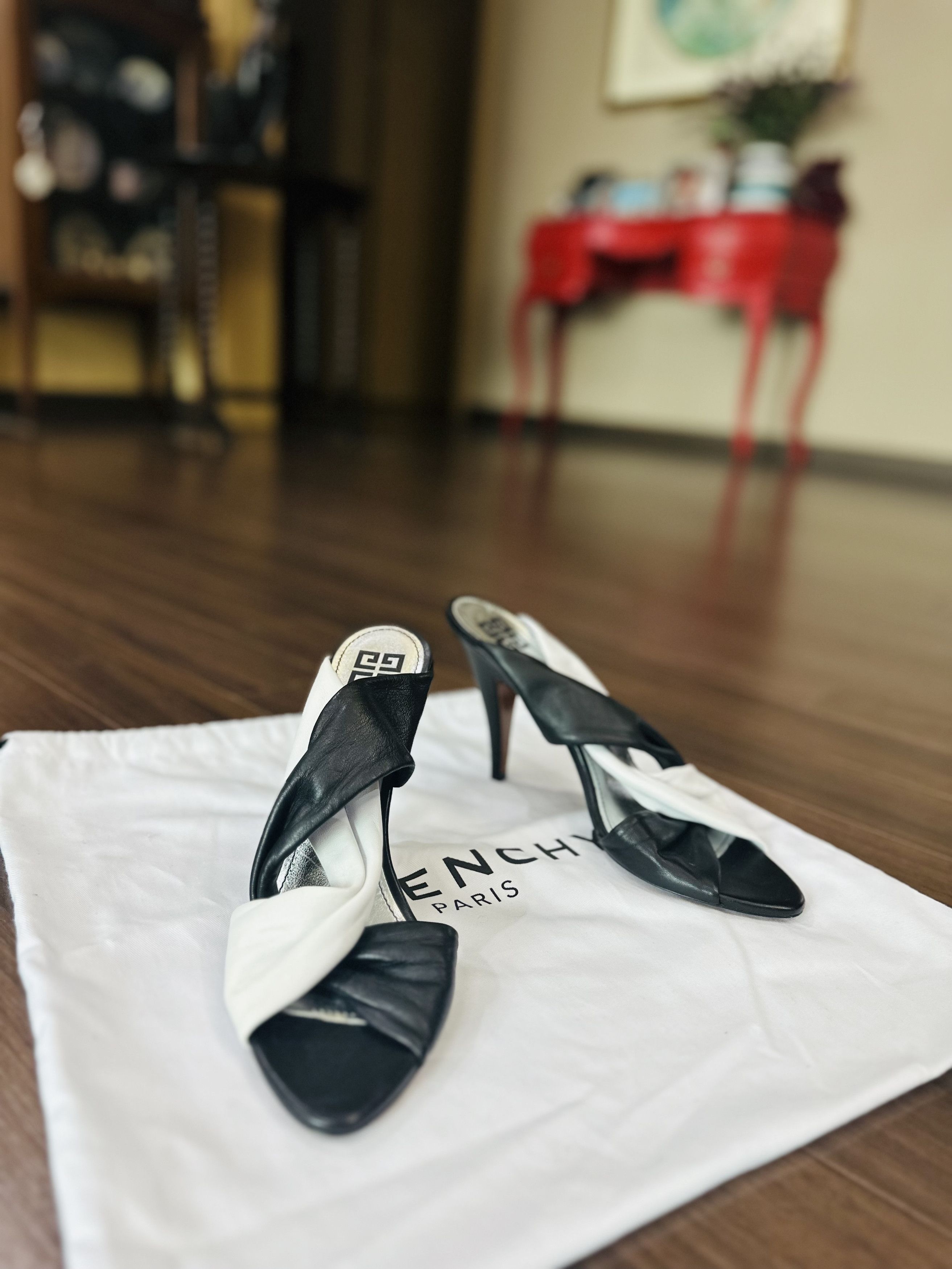 Givenchy GIVENCHY Bi-Color Slingback Sandals Size US 9 / IT 39 - 2 Thumbnail