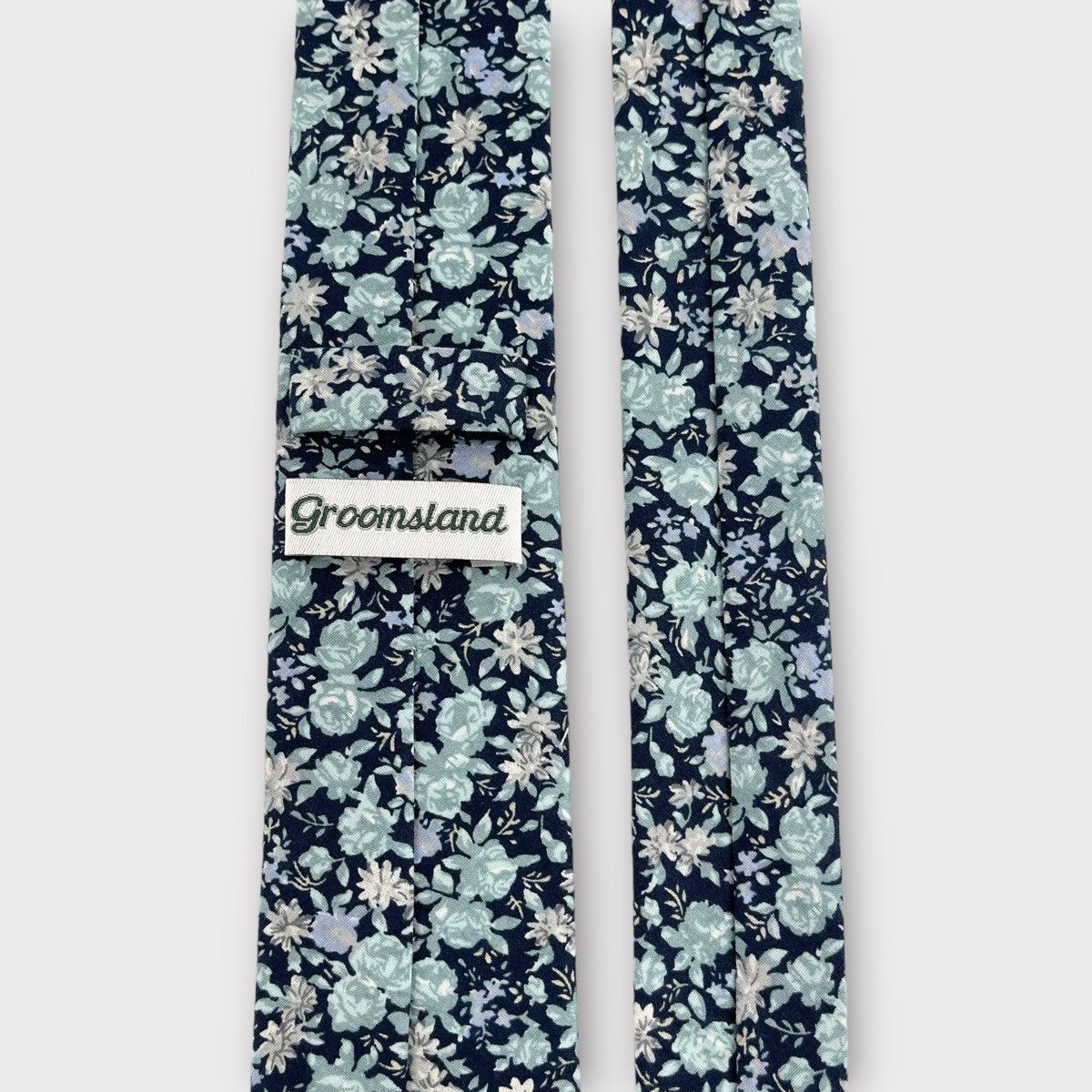 Other Men’s Navy w/ Turquoise Bohemian Floral Necktie, Slim Width Size ONE SIZE - 6 Thumbnail