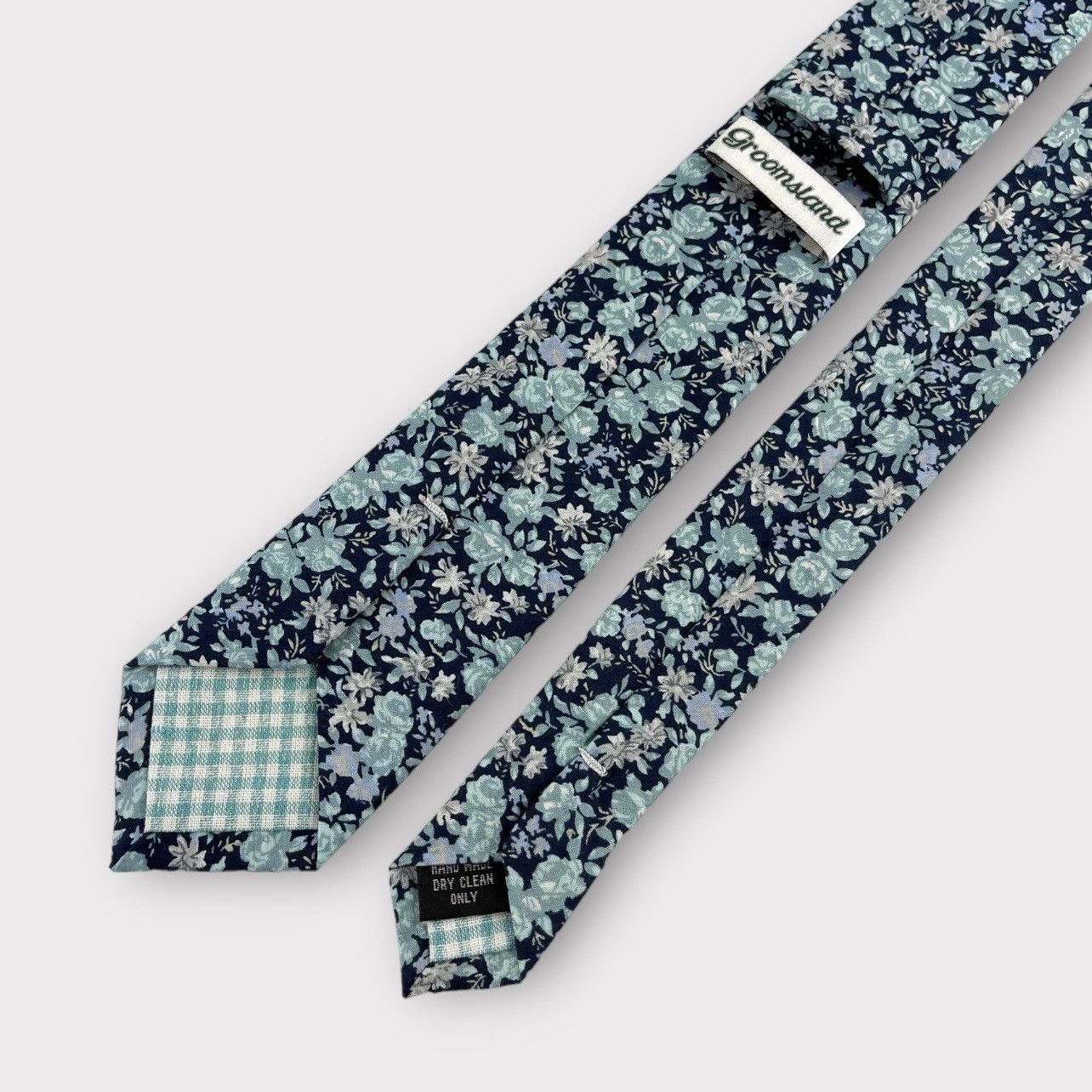 Other Men’s Navy w/ Turquoise Bohemian Floral Necktie, Slim Width Size ONE SIZE - 5 Thumbnail